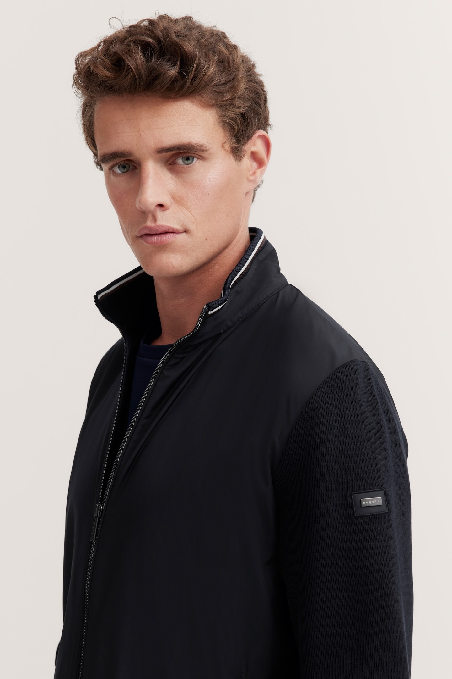 bugatti Sweatjacke, mit Reißverschluss und Stehkragen