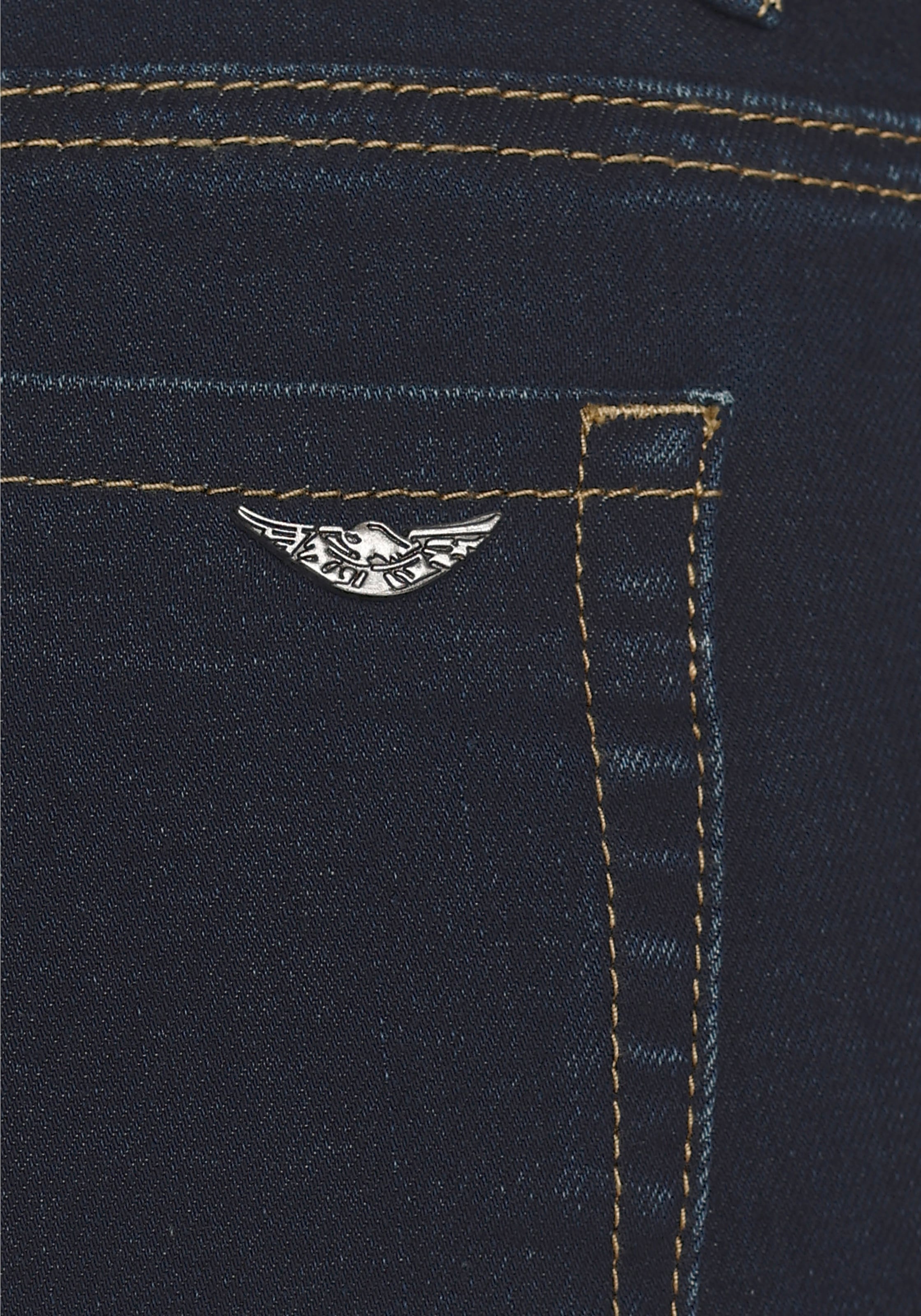 Arizona Jeansshorts »Ultra-Stretch«, extra eng geschnitten, krempelbare Beinabschlüsse