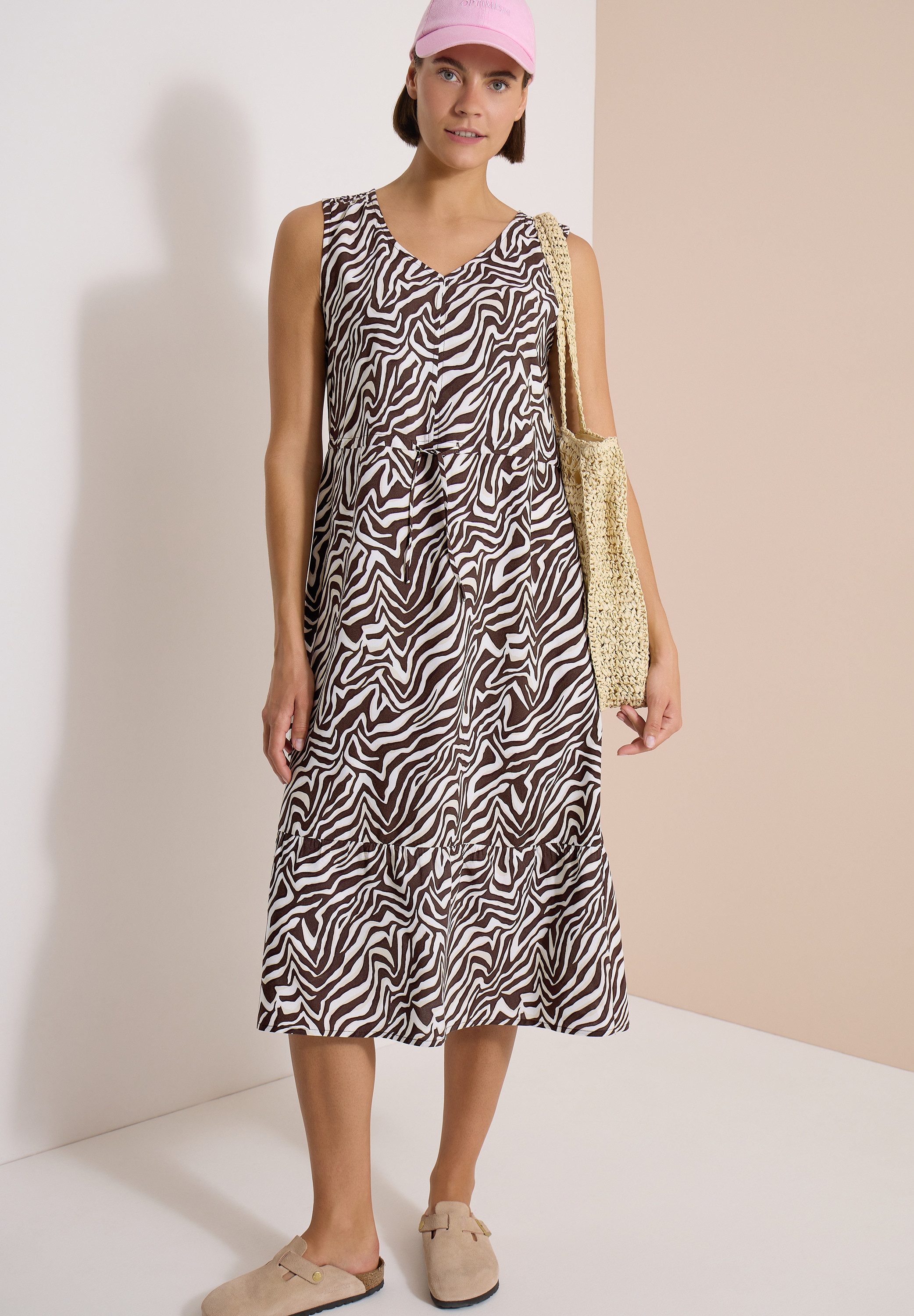 Cecil Midikleid V-Ausschnitt, abstrahierter Zebraprint, V-Ausschnitt, Sommerkleid