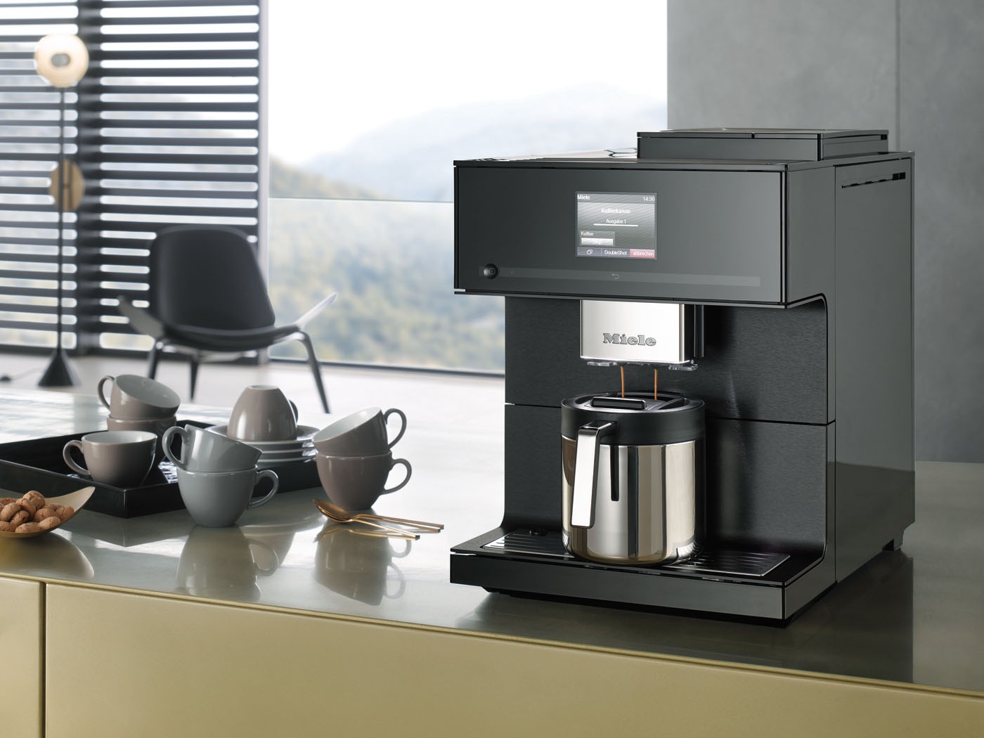 Miele Kaffeevollautomat »CM 6160 MilkPerfection, Genießerprofile« Kaffeekannenfunktion