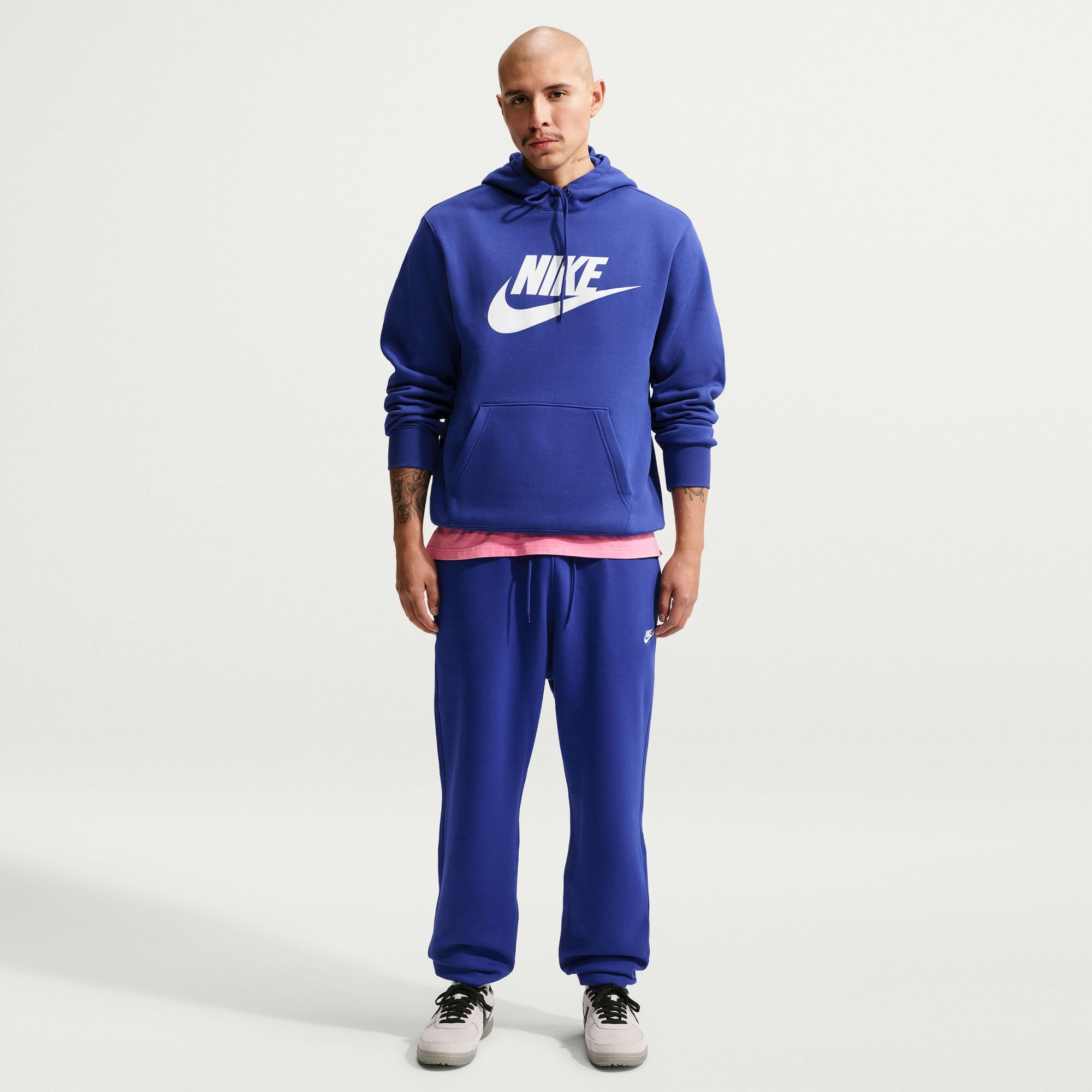 Nike Sportswear Sporthose »M NK CLUB BB CUFF PANT«  aus Baumwolle und Polyester, mit angerautem Fleece