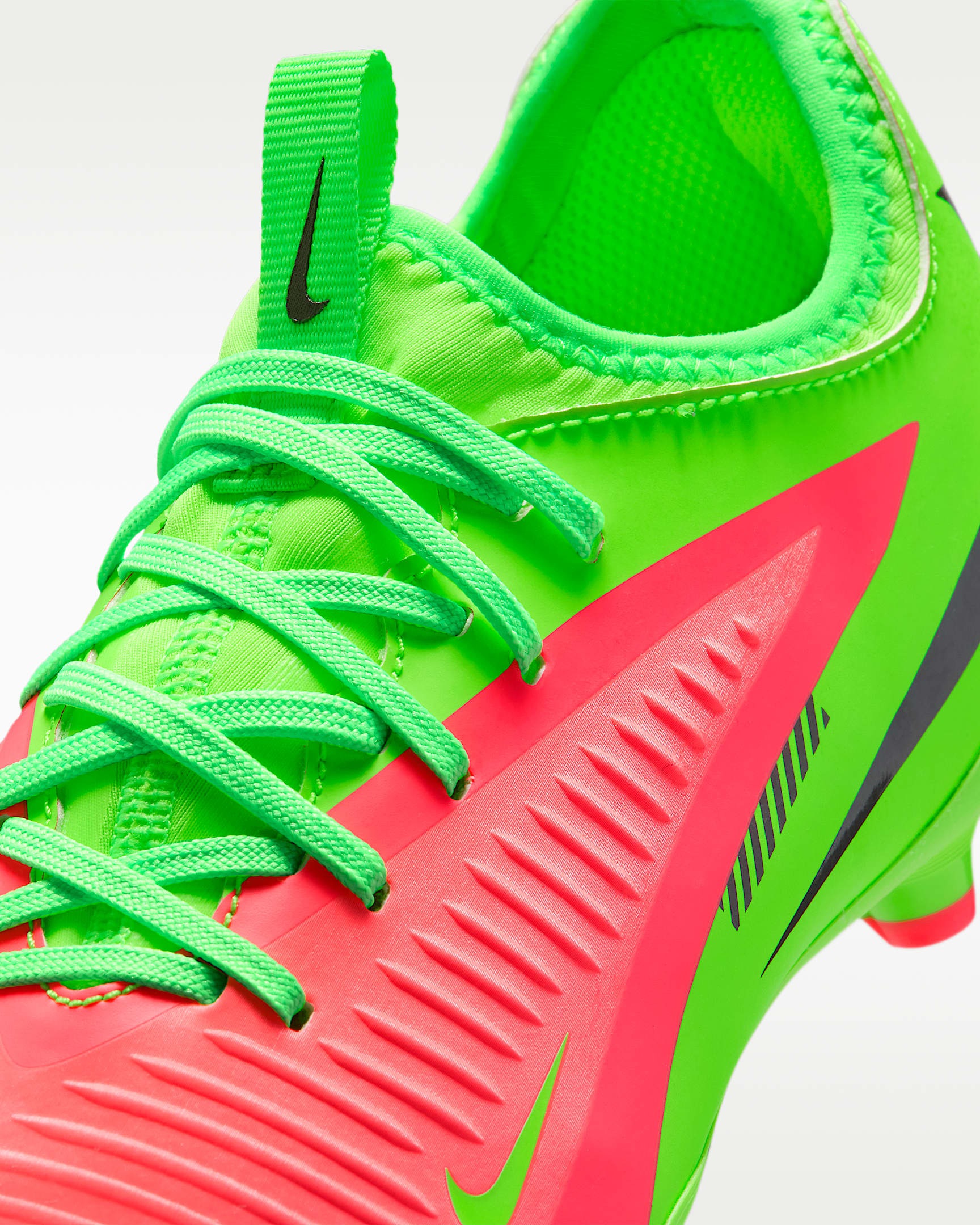 Nike Fußballschuh »JR PHANTOM 6 LOW ACAD FG/MG EH«  Erling Haarland, Außensohle für Rasenplätze, für Kinder & Jugendliche