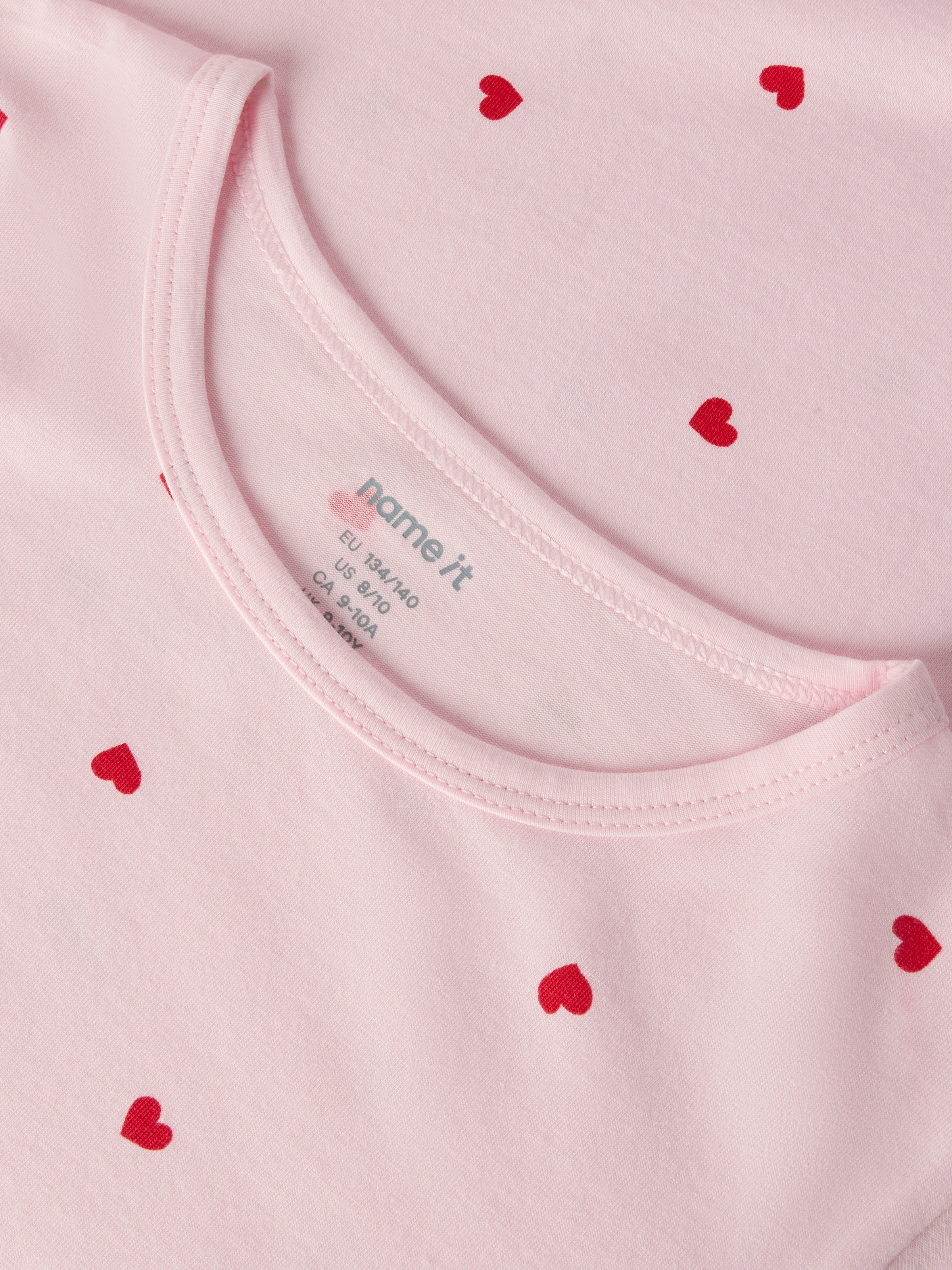 Name It Nachthemd »NKFNIGHTGOWN HEARTS NOOS« im tollen Herzchen-Alloverprint