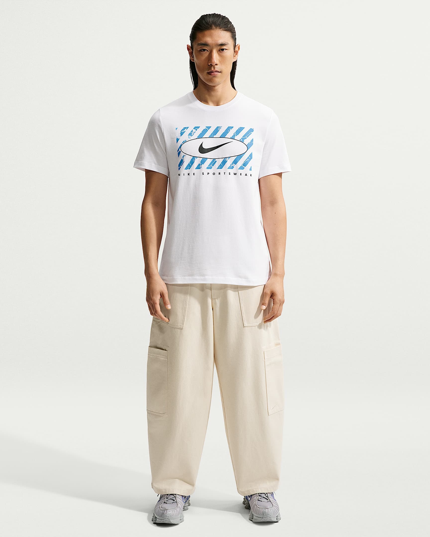 Nike Sportswear T-Shirt »Nike Sportswear Men's T-Shirt« mit Rundhalsausschnitt, aus Baumwolle, normale Länge