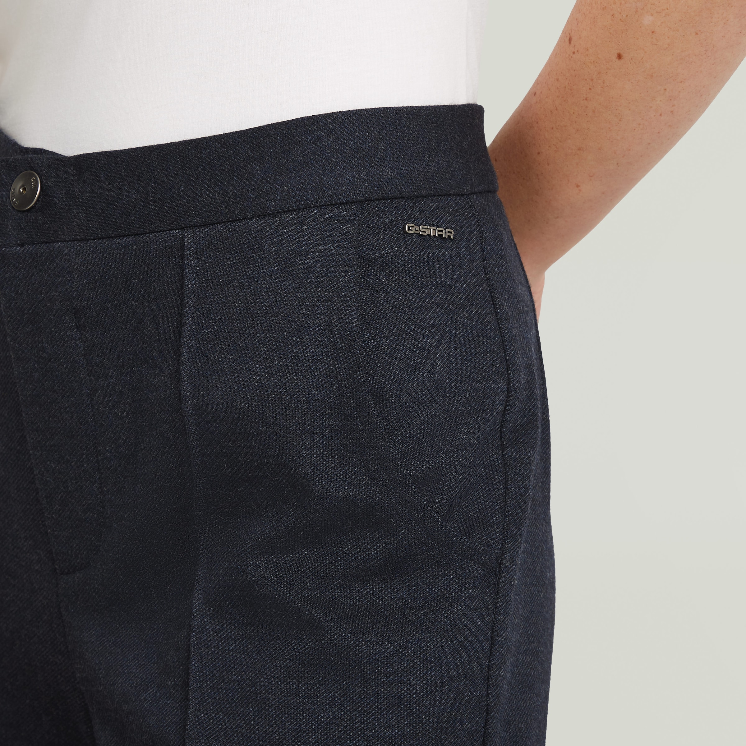 G-STAR Jerseyhose »Dressed Jersey Pants«, mit einem bequemen Gummibund hinten
