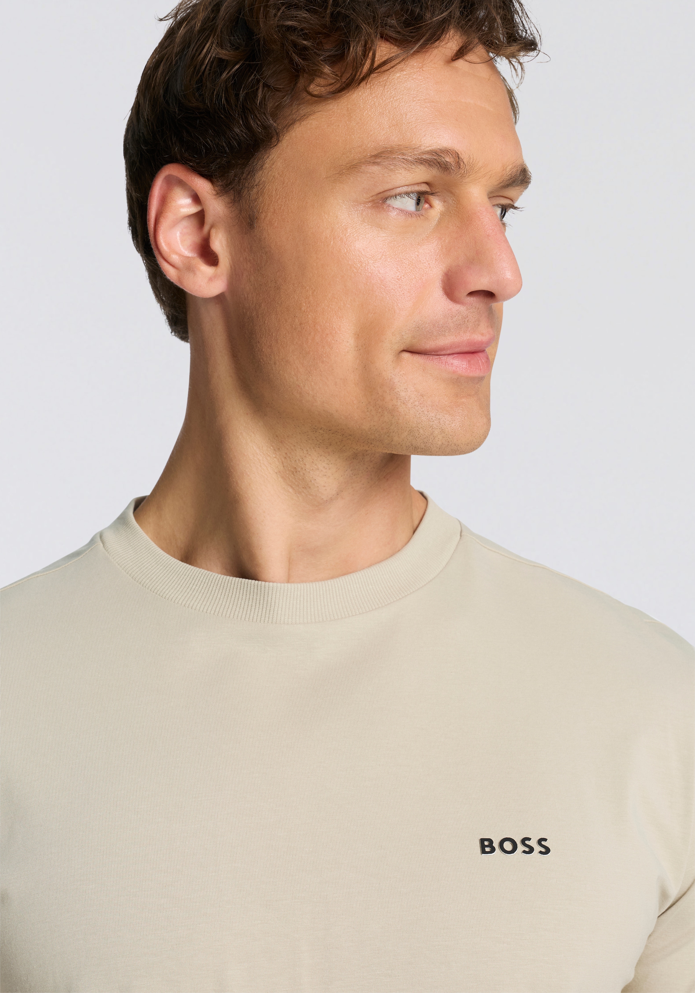 BOSS GREEN Rundhalsshirt »Tee« mit gummiertem Kontrast-Logo