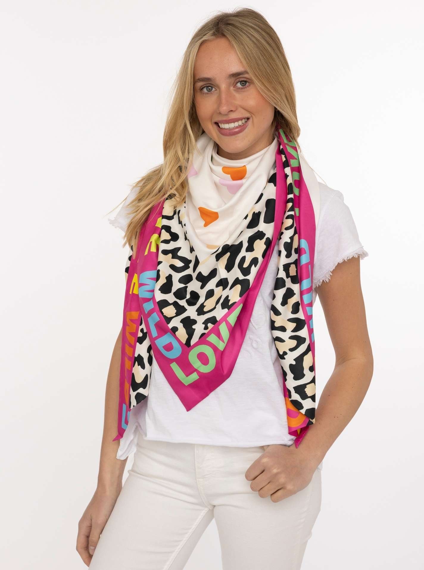 Zwillingsherz Dreieckstuch »"Wild Love"« farbenfroh, Leo-Design mit "LOVE" Schriftzug, glänzende Oberfläche