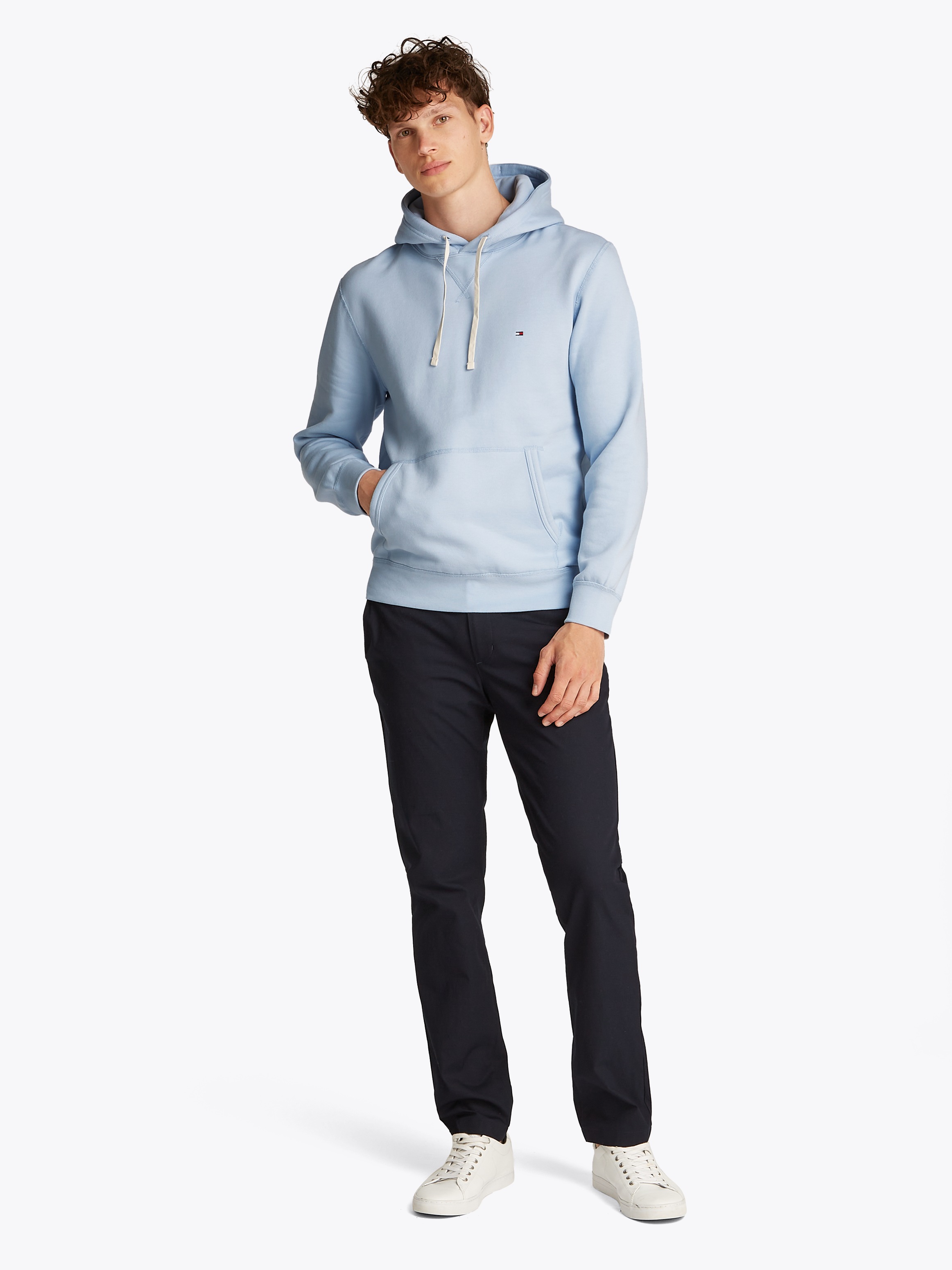 Tommy Hilfiger Hoodie »ESS SEASONAL FLEECE HOODY«, mit Logostickerei