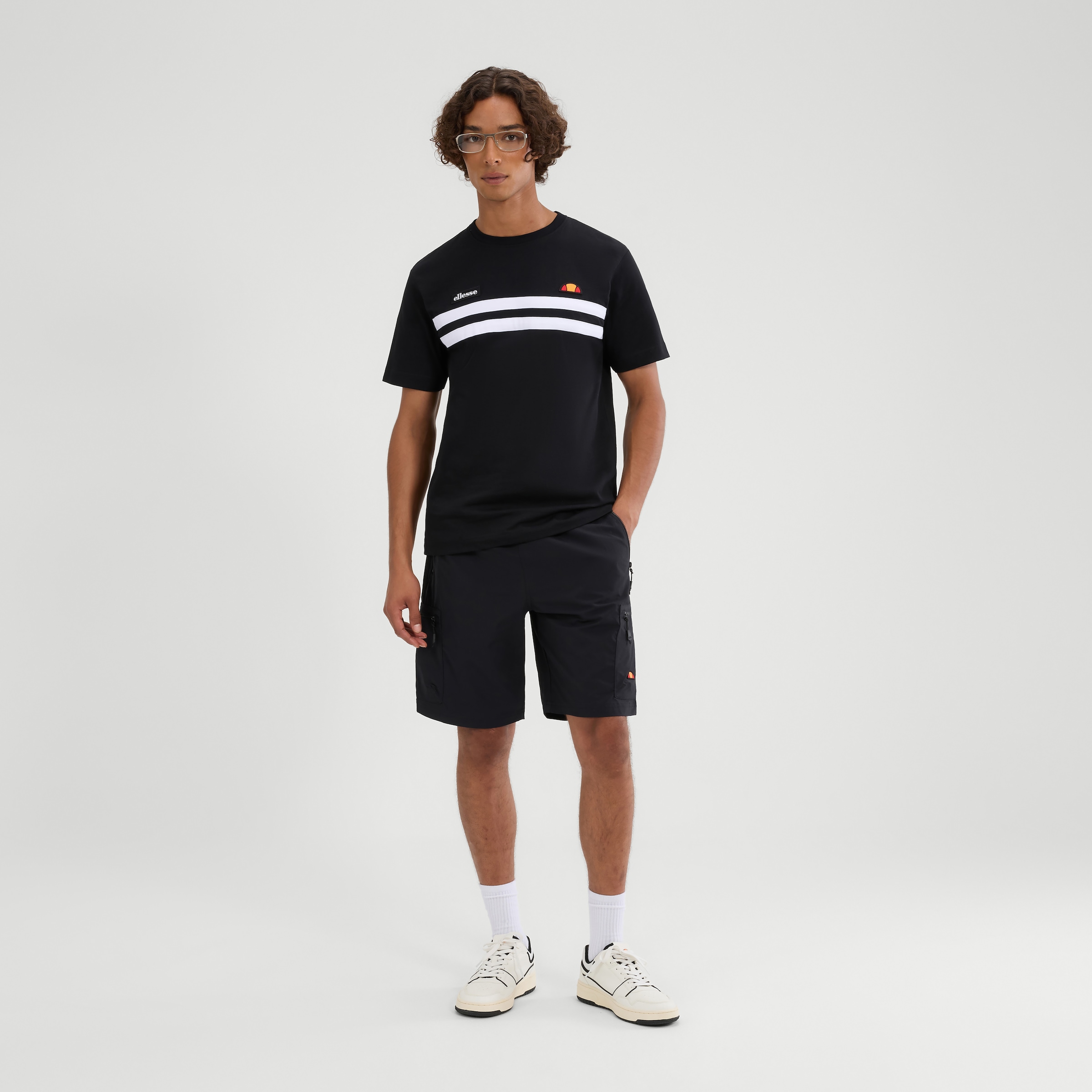 Ellesse T-Shirt »VENIRE TEE« Kurzarm, Rundhalsausschnitt