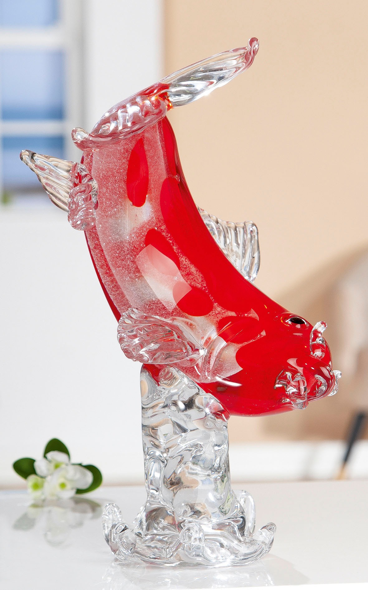 GILDE GLAS art Dekofigur »Skulptur Koi Kohaku«, Dekoobjekt, Tierfigur, Höhe 30 cm, aus durchgefärbten Glas, mundgeblasen, Wohnzimmer