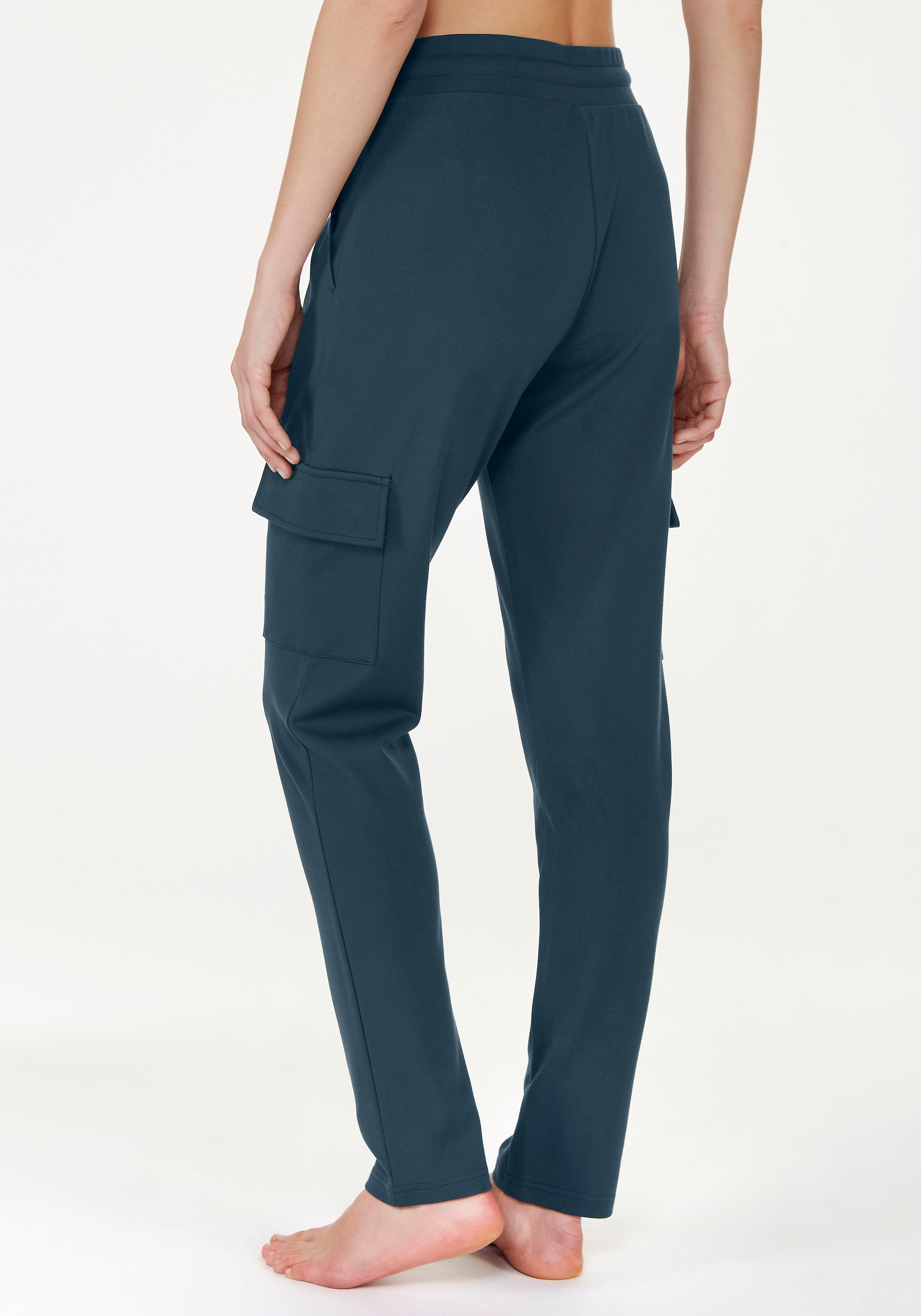 LASCANA Cargohose  in weich fließendem Material, Loungewear