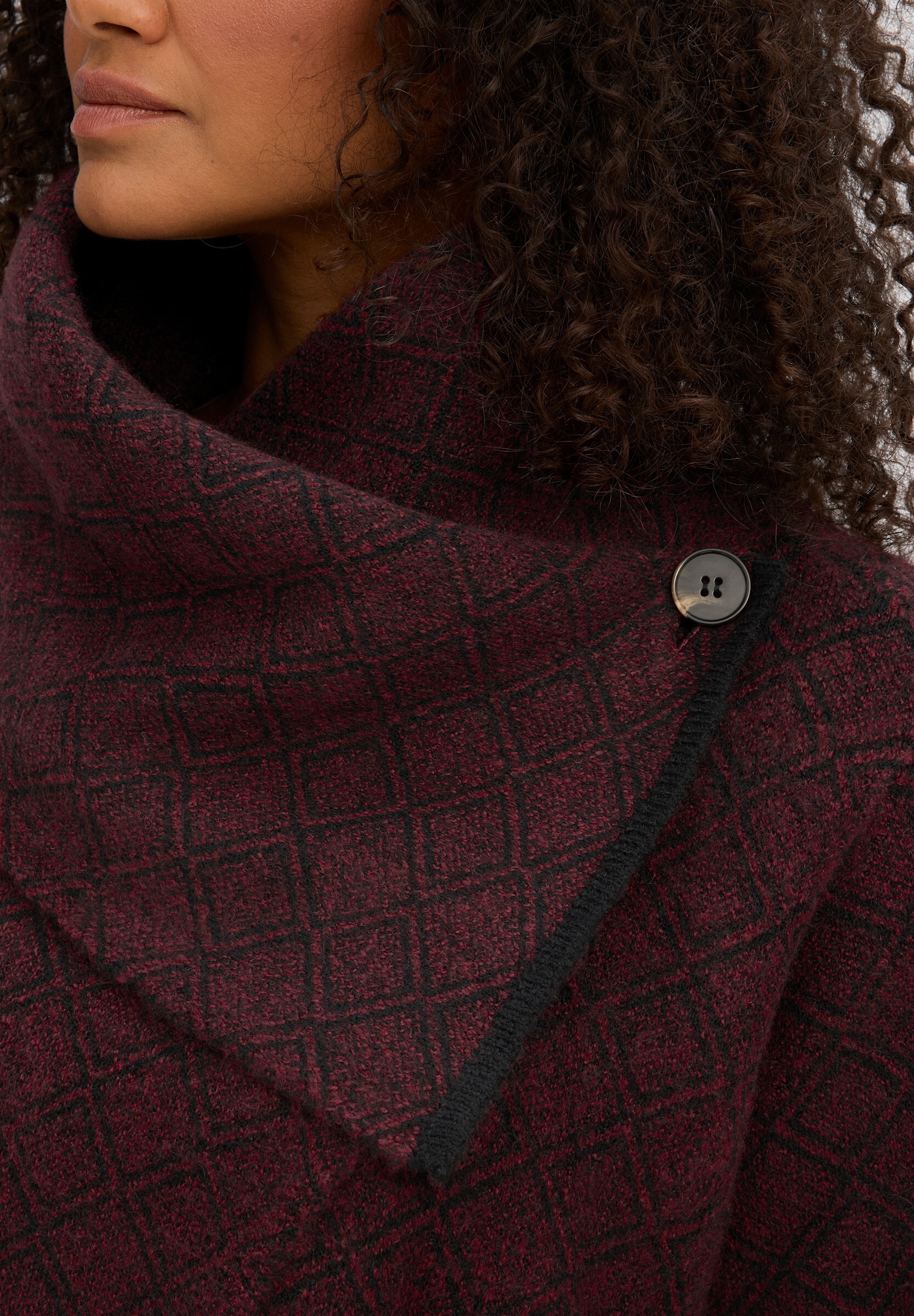 sheego by Joe Browns Cardigan »Jacquard-Strickjacke Jacquardstrickjacke mit asymmetrischem Fall«