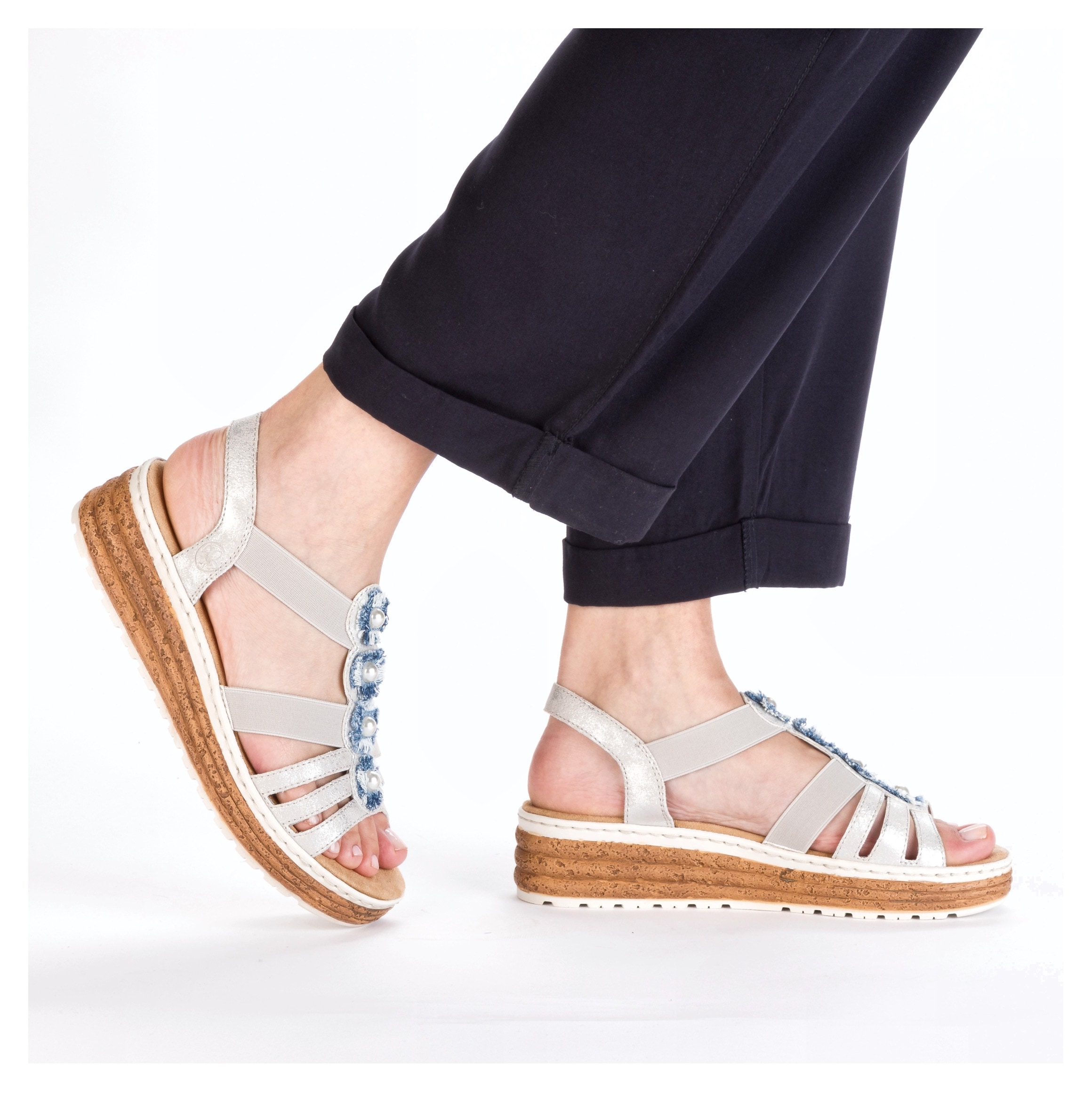 Rieker Plateausandale, Sandalette, Sommerschuh, Schlupfschuh mit seitlichen Gummizügen
