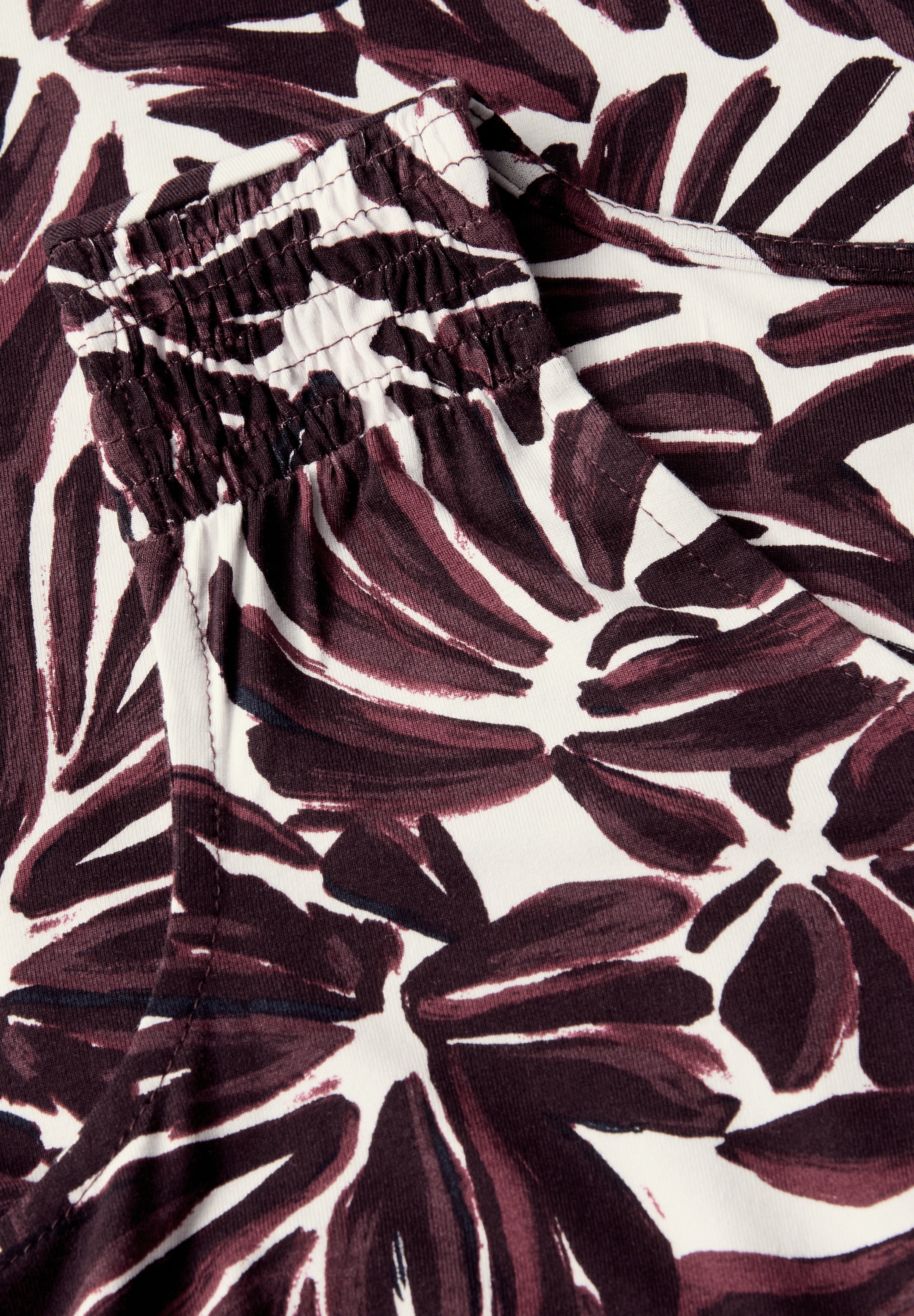 Cecil Jerseykleid, mit Raffung an den Schultern und grafischem Muster