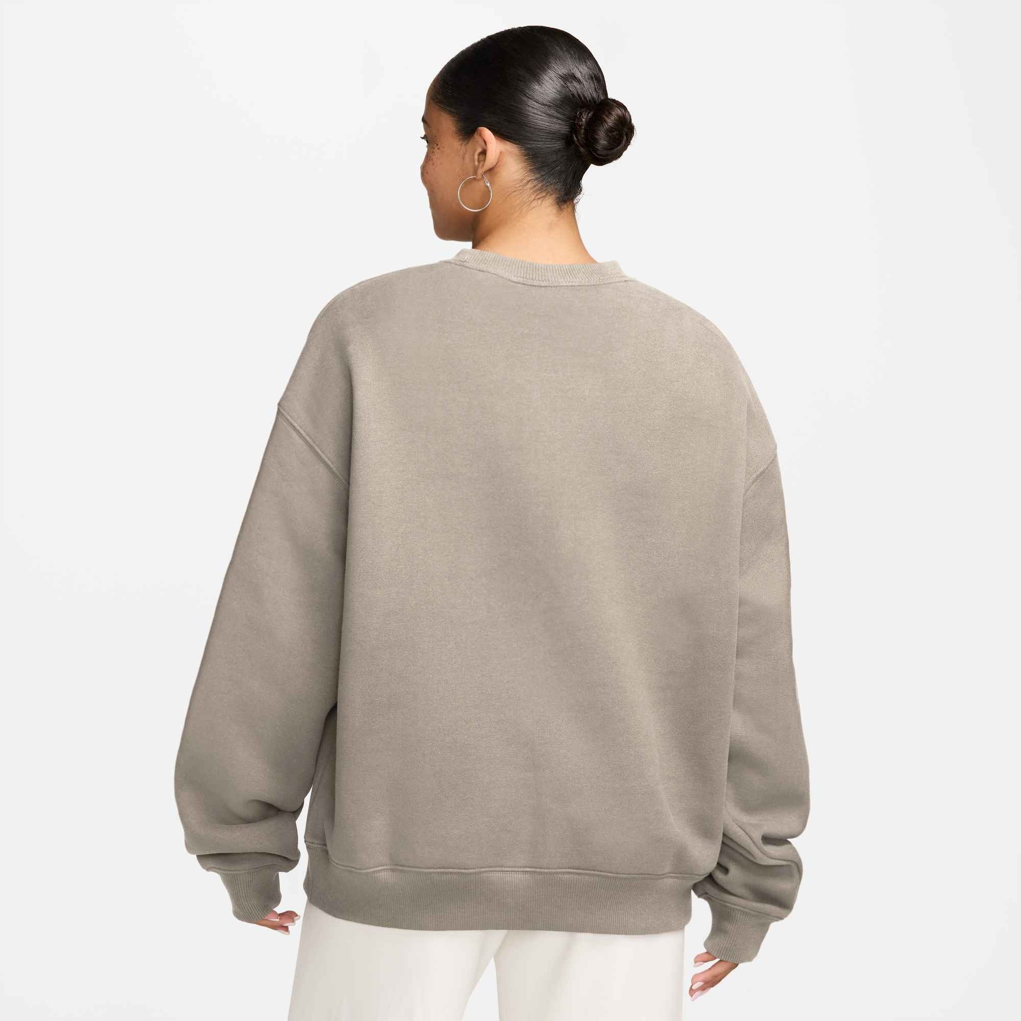 Nike Sportswear Kapuzensweatshirt »W NK STDO FLC MW OS CREW«, mit Kapuze, aus angerauter Sweatware
