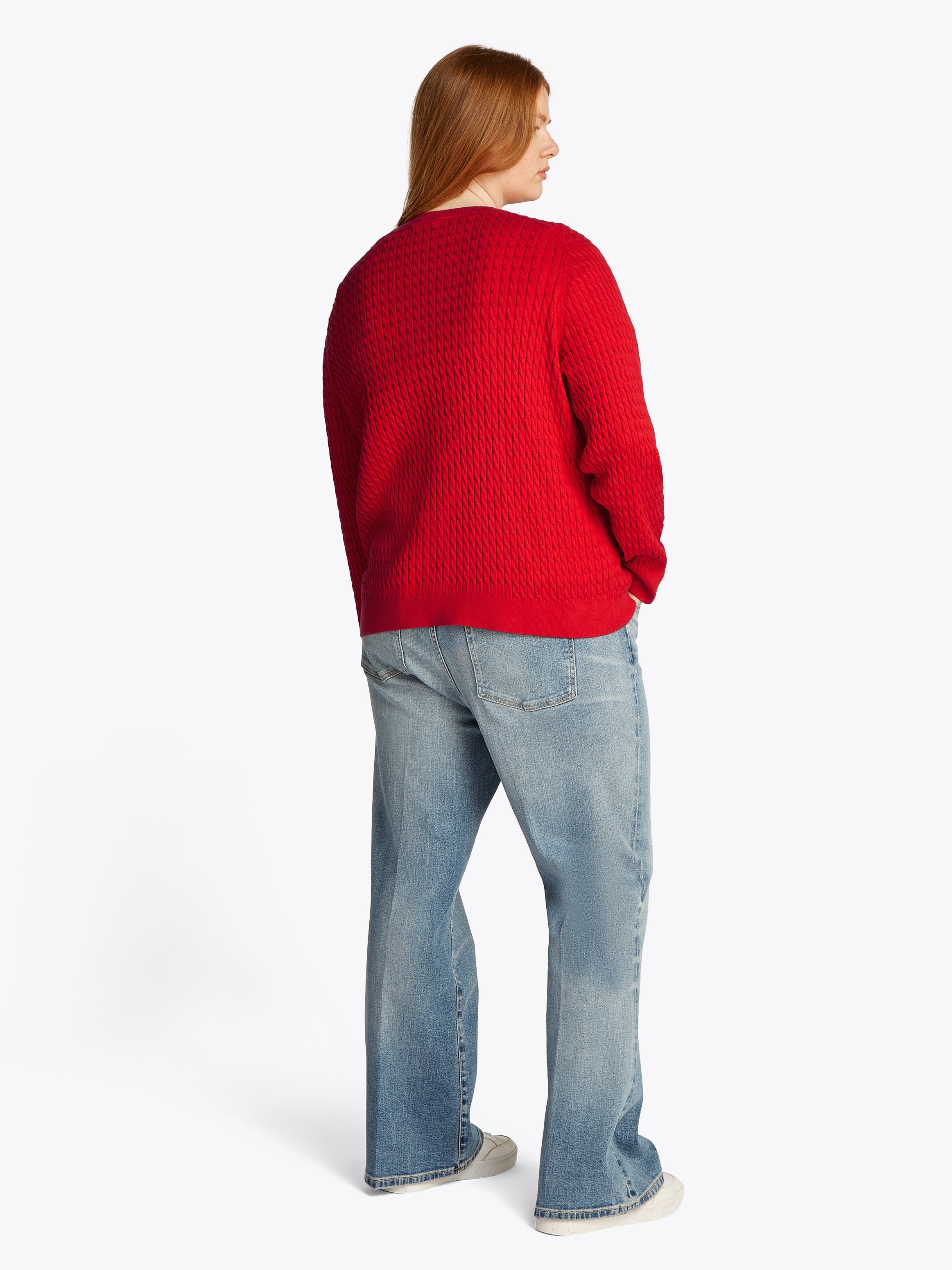 Tommy Hilfiger Curve Rundhalspullover »CRV CO CABLE C-NK LS SWEATER«, in Großen Größen, Zopfmuster, Logostickerei