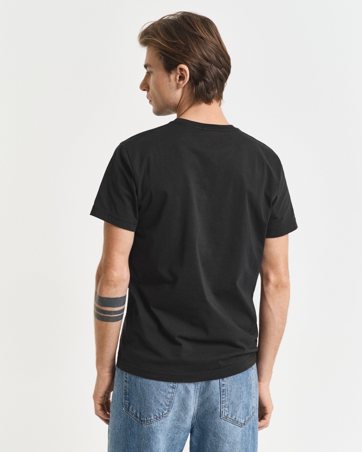Gant T-Shirt »SLIM SHIELD SS T-SHIRT«, mit Logostickerei auf der Brust