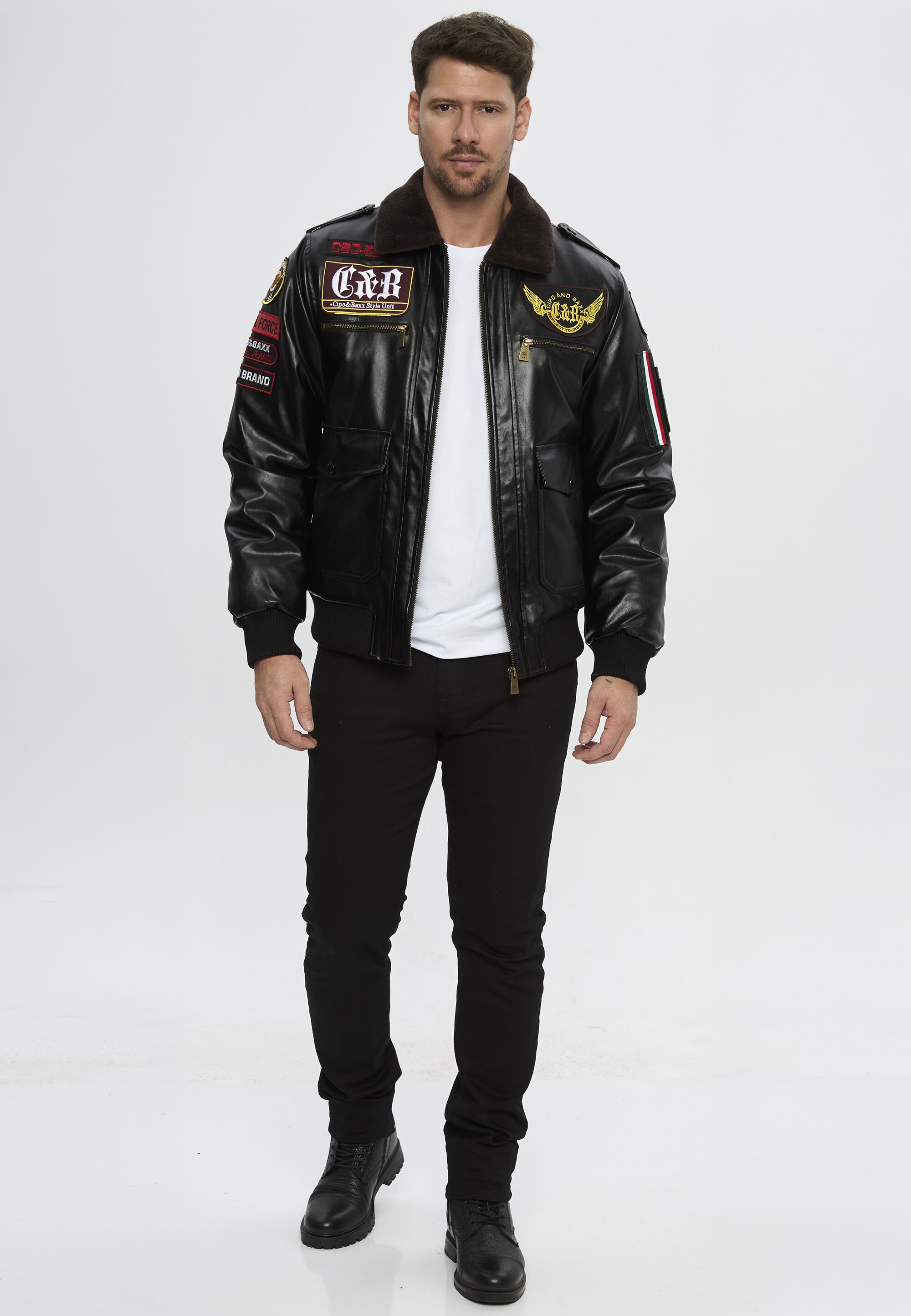 Cipo & Baxx Winterjacke »Winterjacke CM235« mit Kapuze Bomberjacke mit Kunstfellkragen & Patches