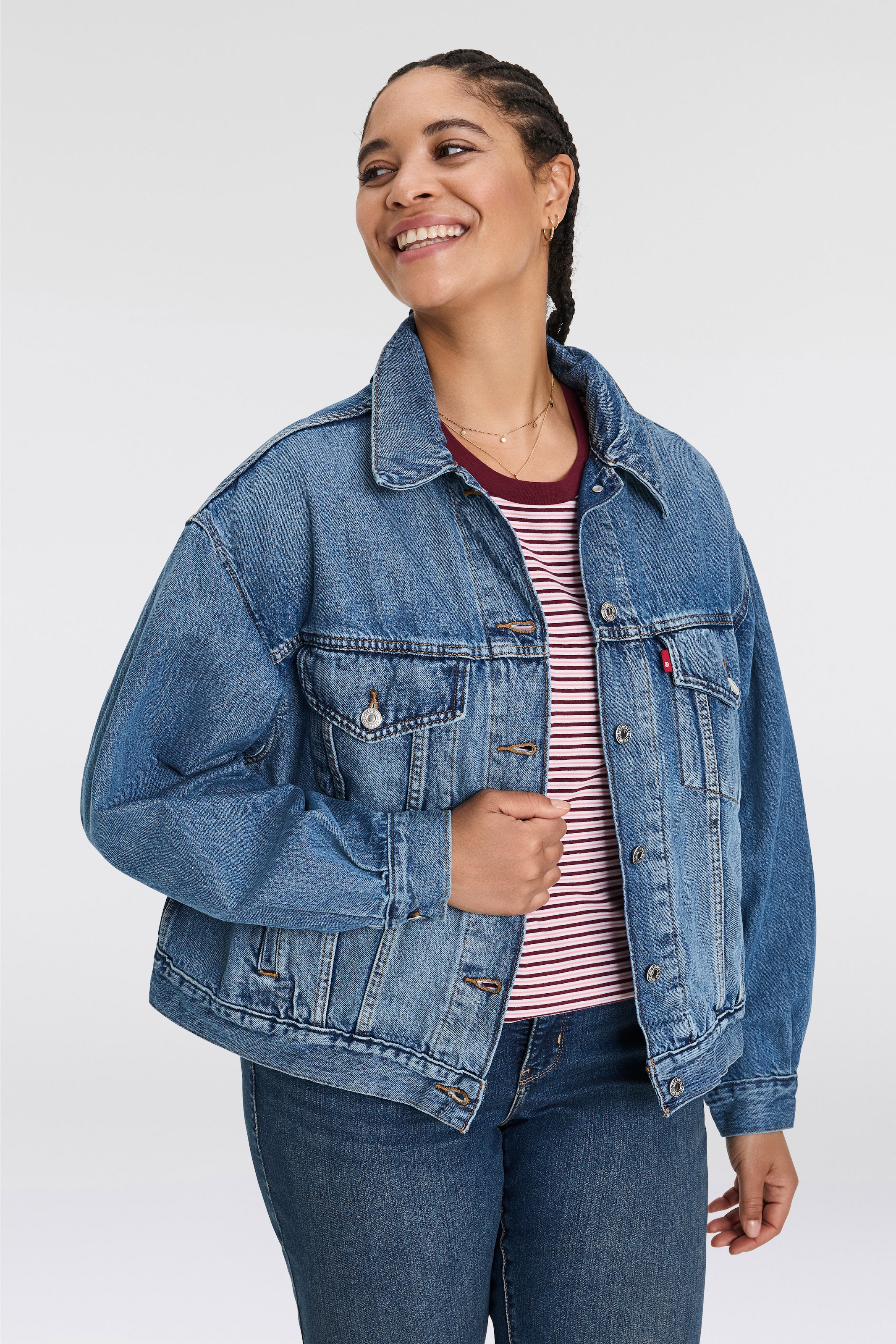 Levi's® Plus Jeansjacke »TRUCKER«, in leichter Used-Waschung