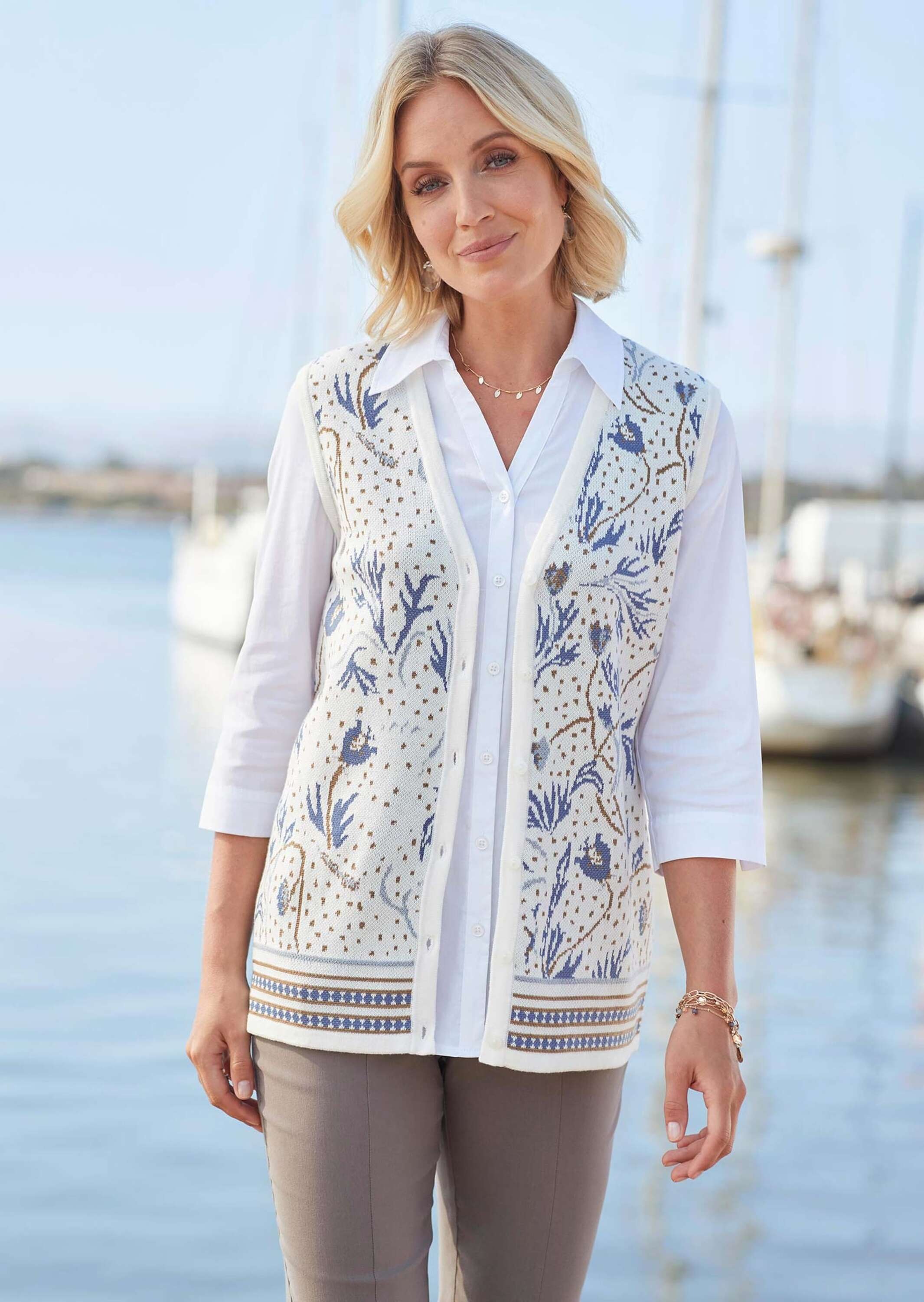 GOLDNER Strickjacke »Kaschierende Jacquard-Strickweste in hochwertiger Qualität«