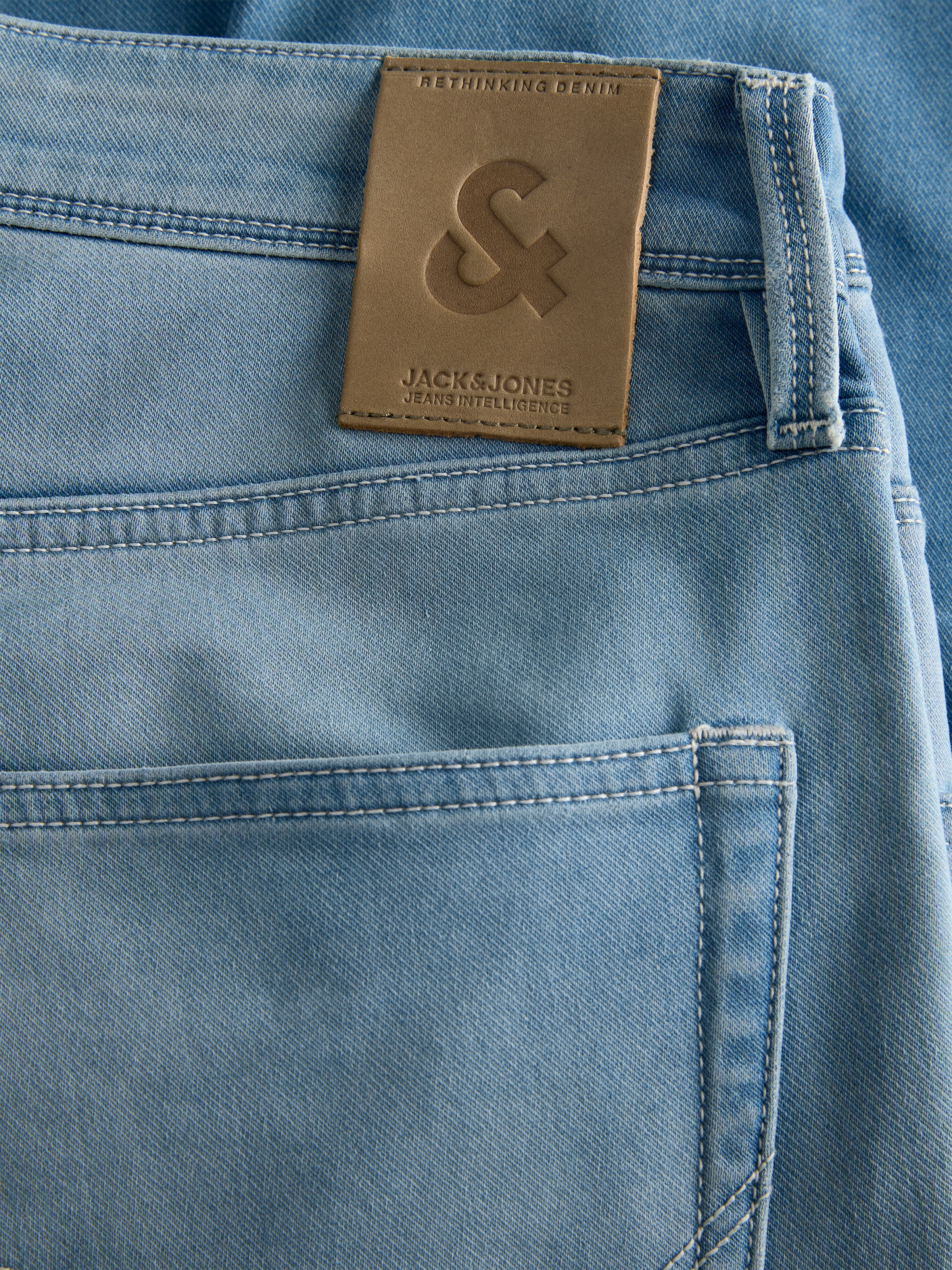 Jack & Jones Tapered-fit-Jeans »JJIMIKE mit Stretch, Used-Look und bequemer Passform« mit Abriebeffekten