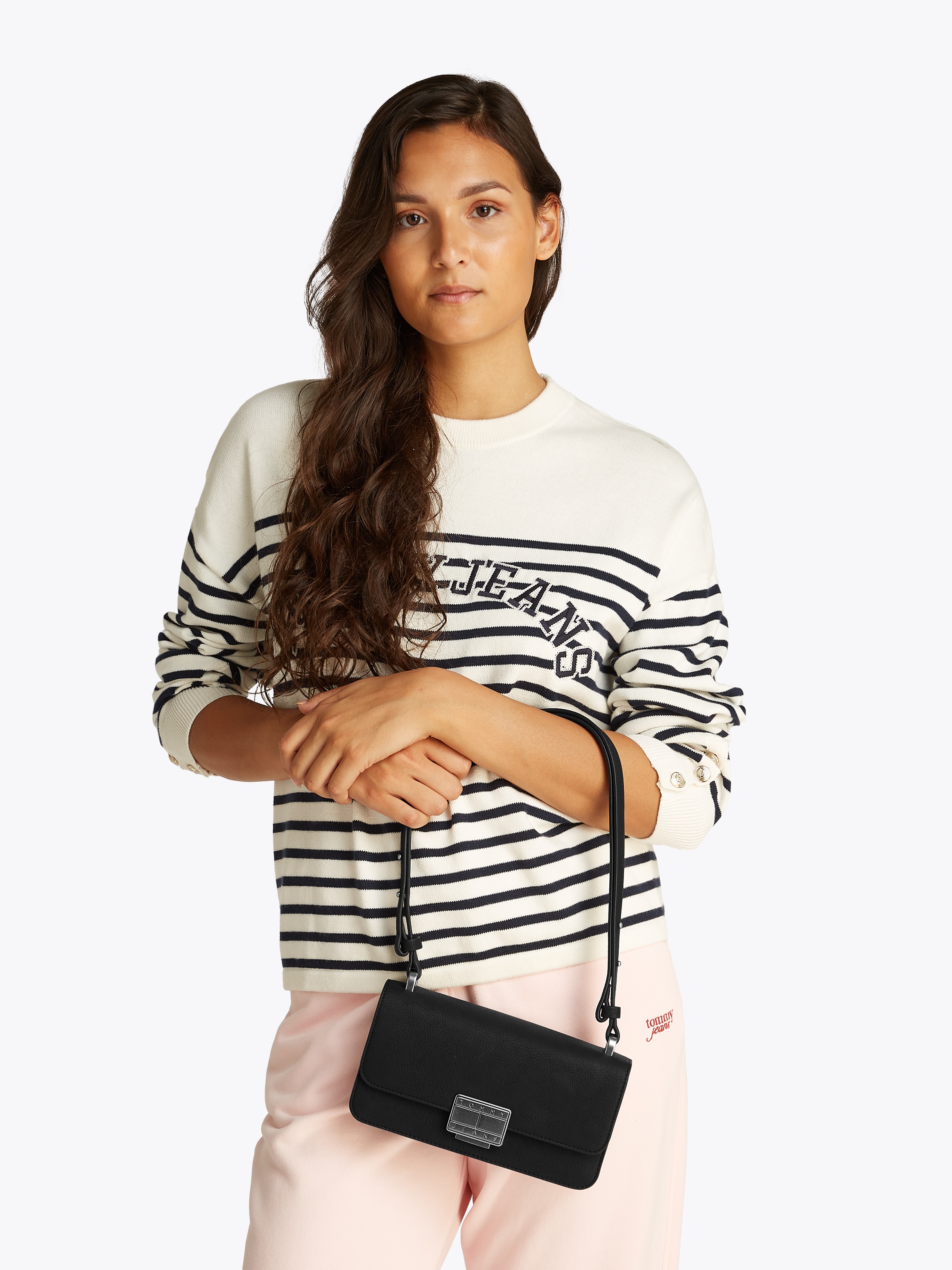 Tommy Jeans Umhängetasche »TJW FASHIONISTA CROSSOVER«, Damen Abendtasche, Henkeltasche mit Logo-Schmuckelement