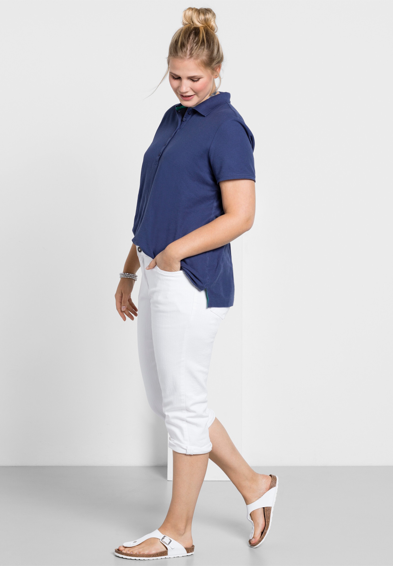 Sheego 5-Pocket-Jeans »Caprijeans Caprijeans mit Krempelfunktion« mit Used-Effekten