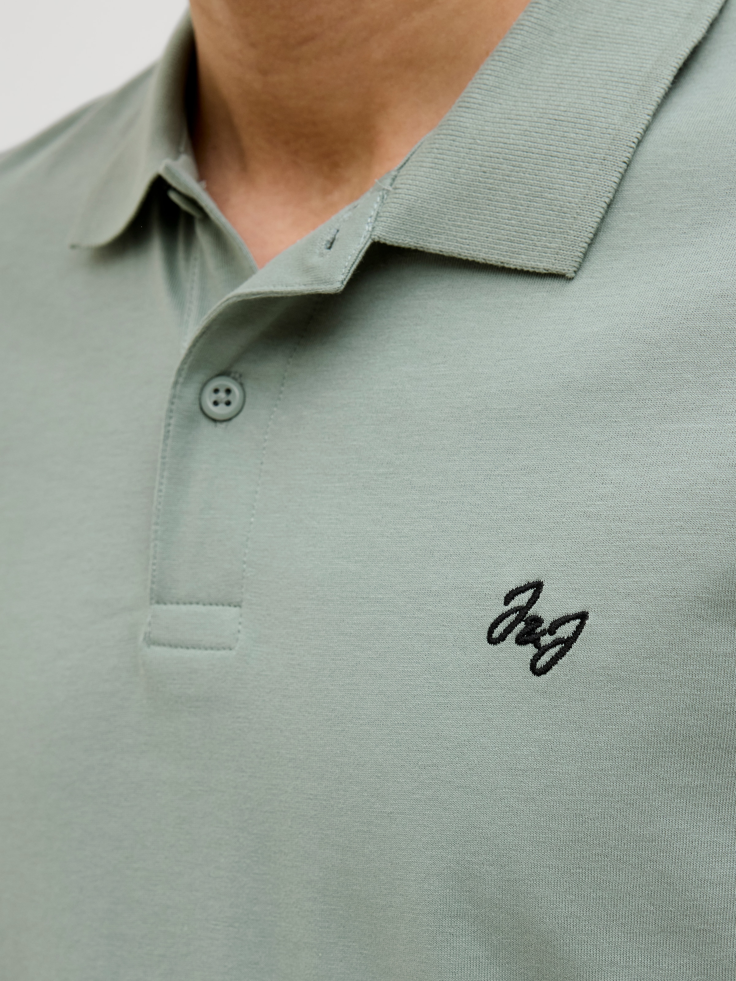 Jack & Jones Poloshirt »JJEJERSEY LOGO POLO SS SN«, mit Logo Stickerei