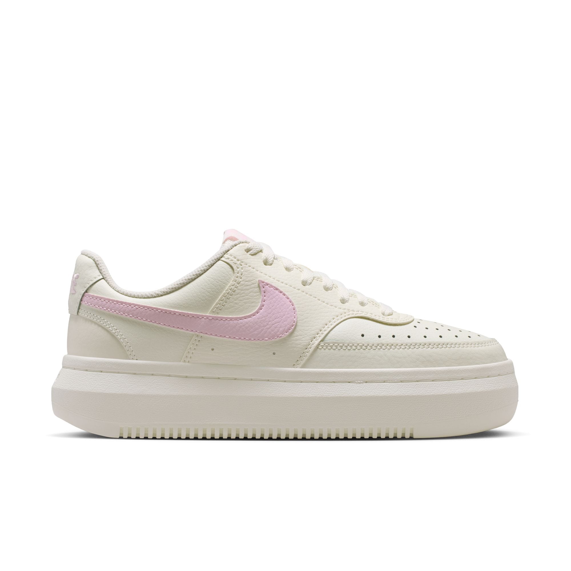 Nike Sportswear Sneaker »Court Vision Alta«  inspiriert vom Design des Nike Air Force