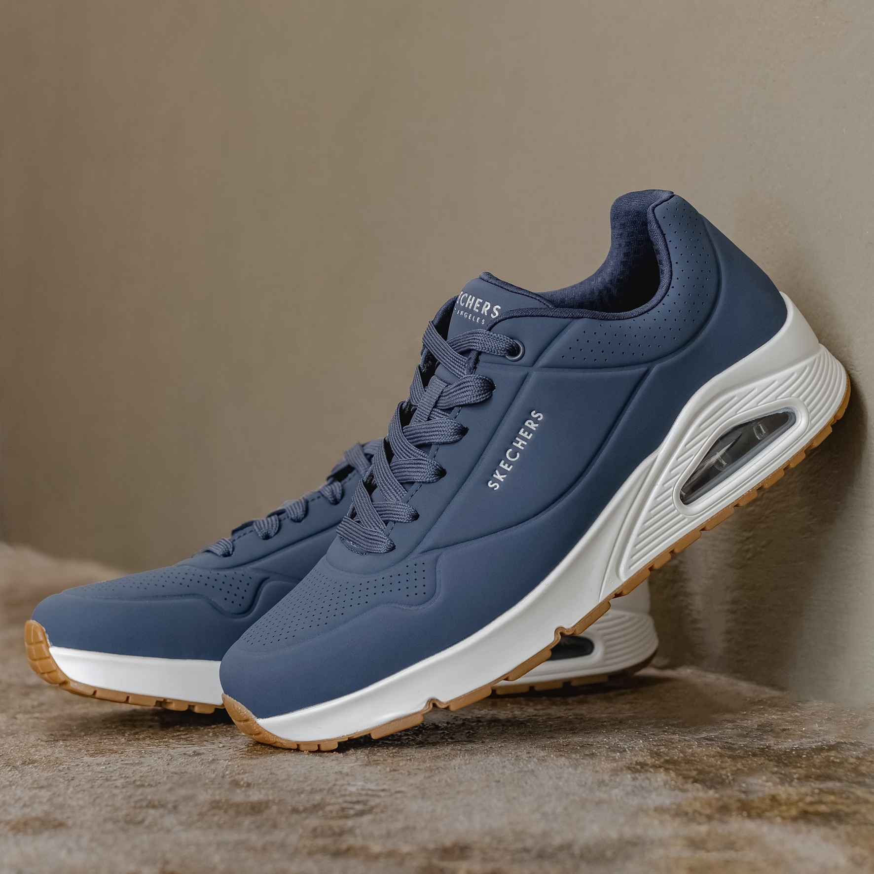 Skechers Sneaker »Uno - Stand on Air«, Freizeitschuh, Halbschuh, Schnürschuh mit Air-Cooled Memory Foam