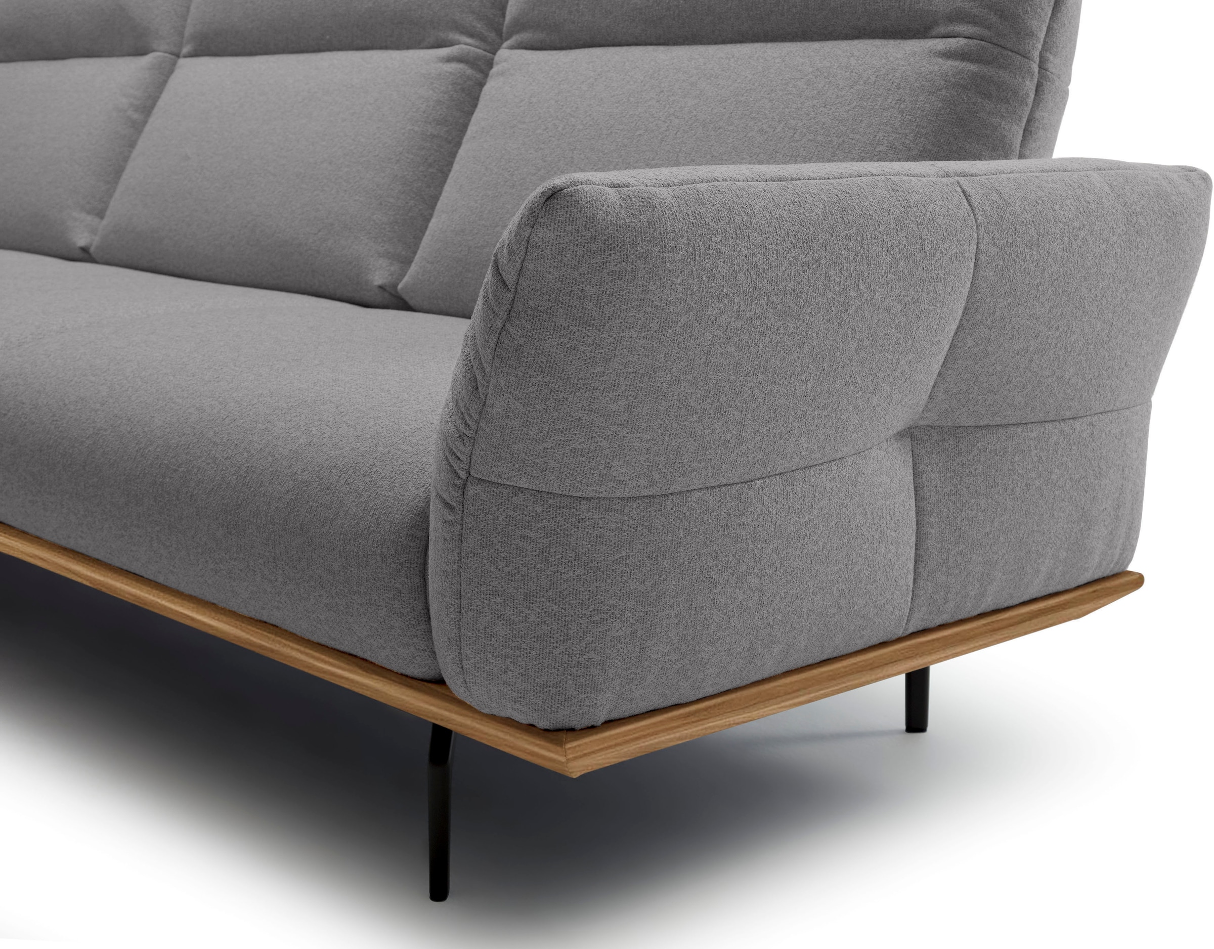 Creation BY ROLF BENZ Ecksofa »CR.460 Designsofa mit erstklassigem Sitzkomfort« Sockel in Nussbaum, Winkelfüße in Umbragrau, Breite 338 cm