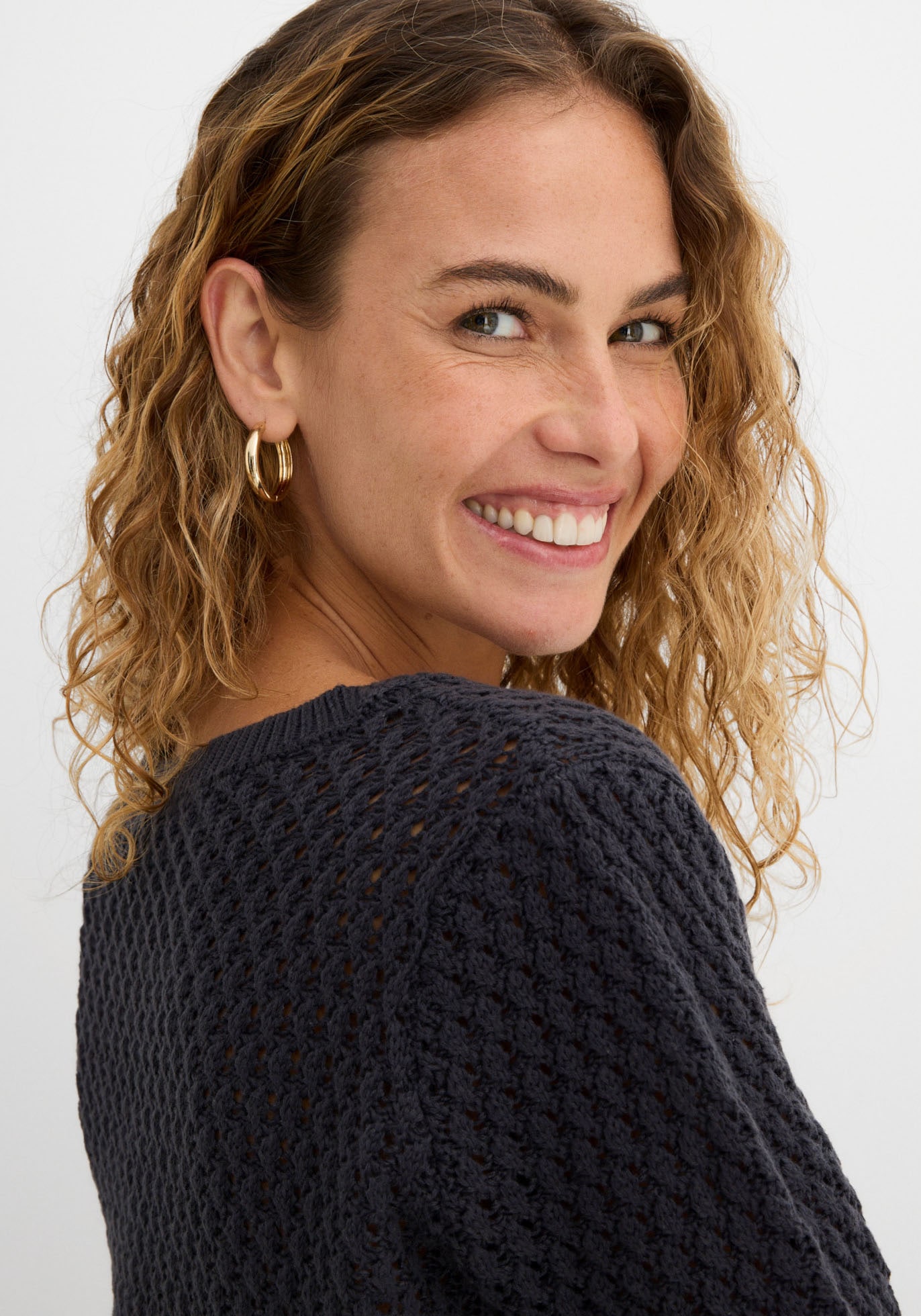 bonprix Strickpullover Strukturstrick mit hohem Baumwollanteil, mit Rundhalsausschnitt,
