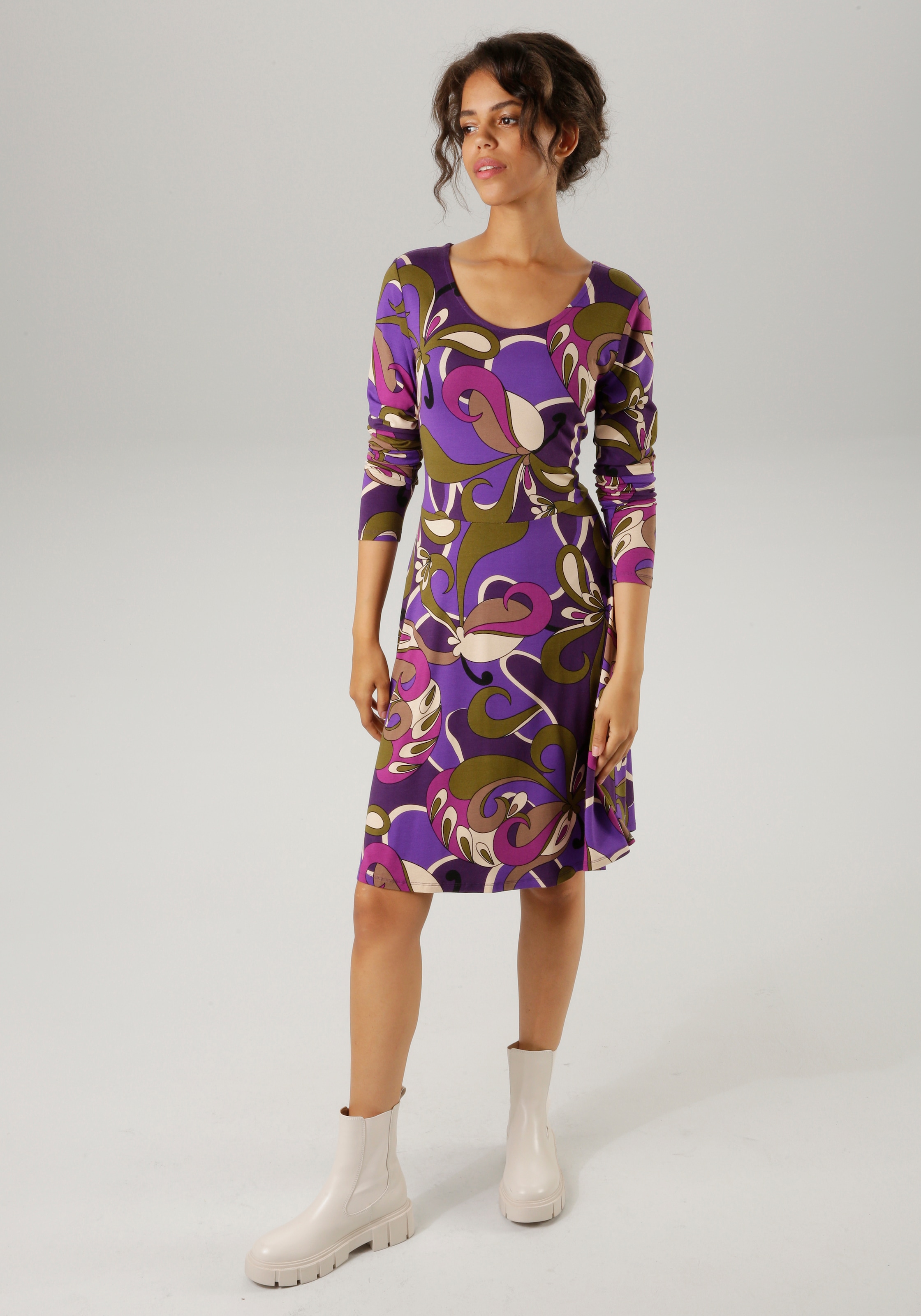 Aniston CASUAL Jerseykleid, mit extravagantem, grafischen Druck