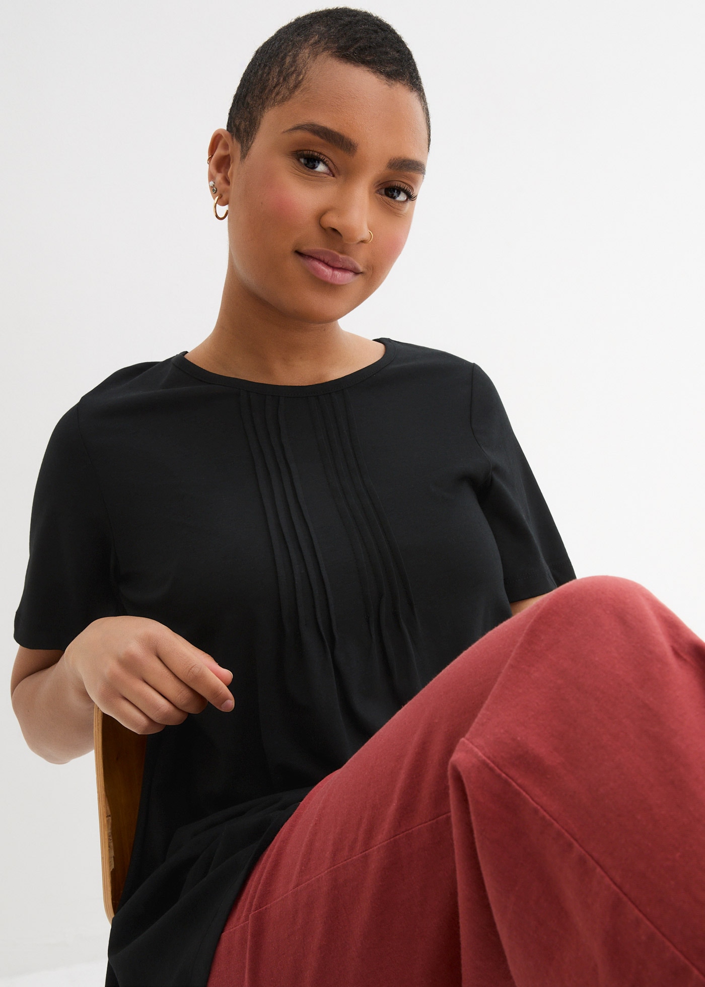 bonprix T-Shirt »T-Shirt in A-Linien-Form, kurzarm« dezente A-Linie, Kurzarm, aus Baumwolle und Viskose