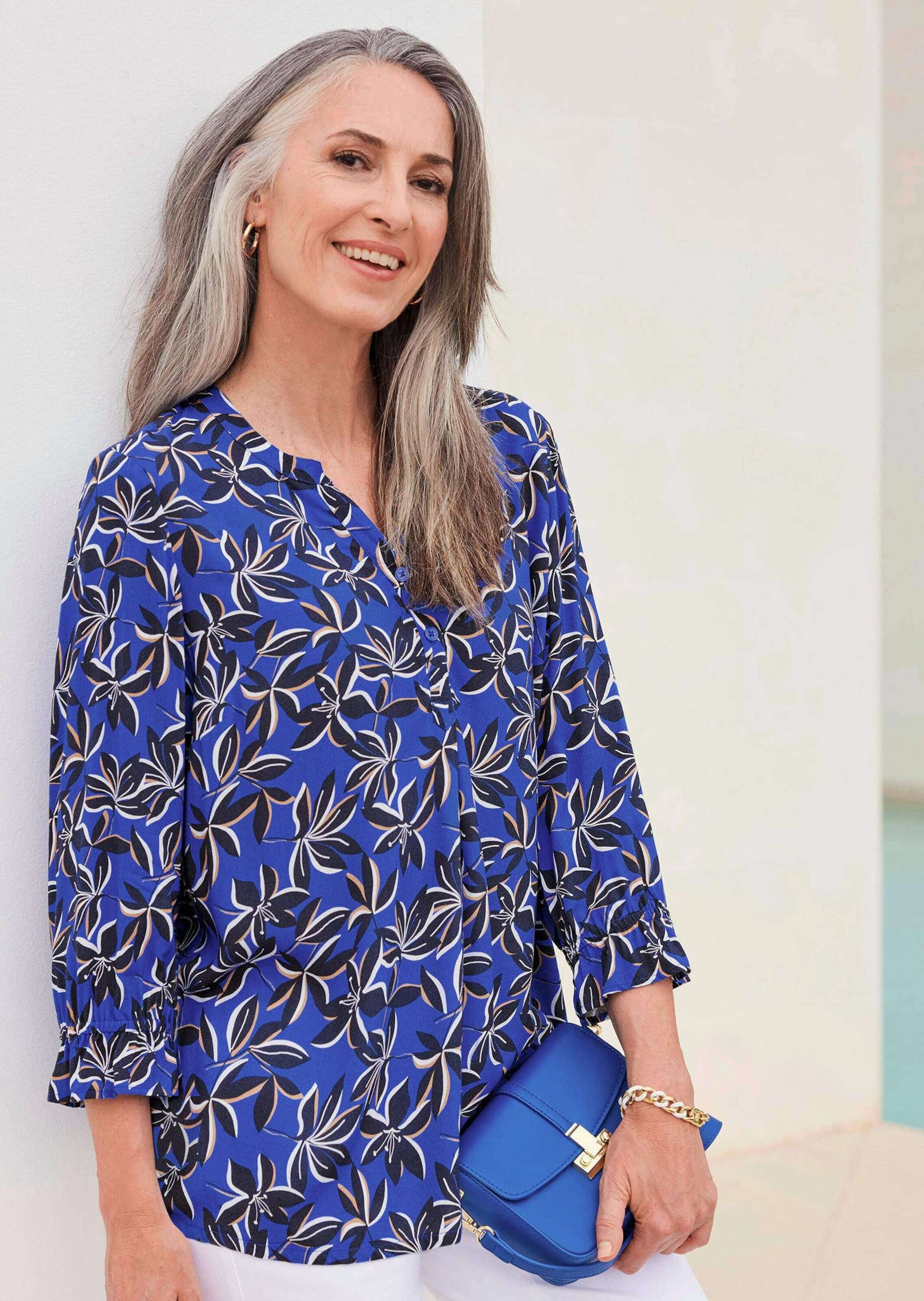GOLDNER Schlupfbluse »Kurzgröße Elegante Printbluse mit Rundhalsausschnitt«