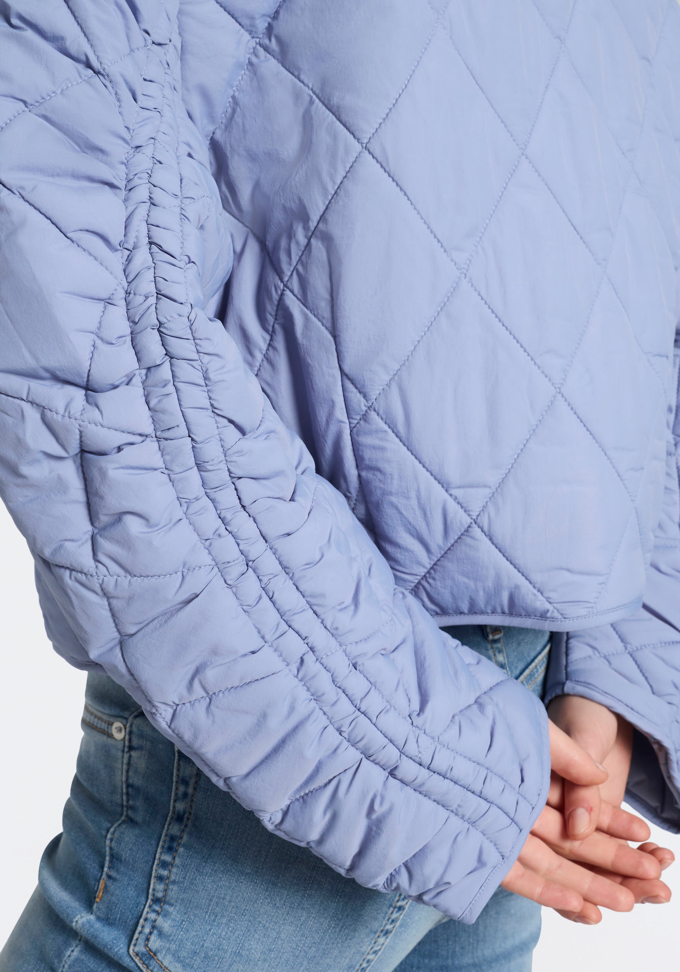 BOSS ORANGE Steppjacke »Paressa Premium Damenmode« Übergangsjacke mit Raffung an den Ärmeln