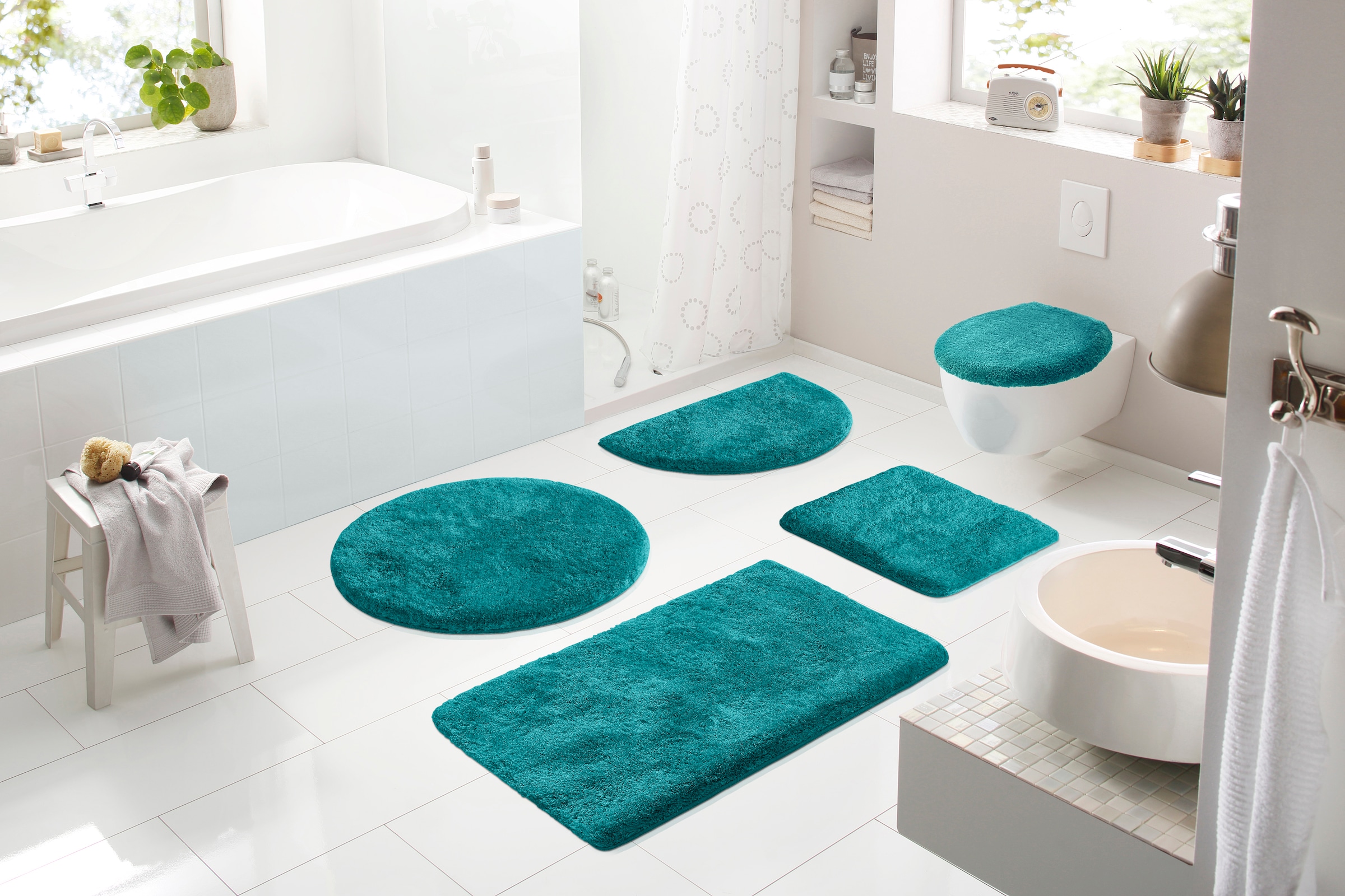 Grund Badematte »Melos, Badvorleger, Badezimmer Teppich, sehr weich« Höhe 27 mm rutschhemmend beschichtet fußbodenheizungsgeeignet melierte Optik, sehr weicher Flor, Melange-Effekt, Made in Europe