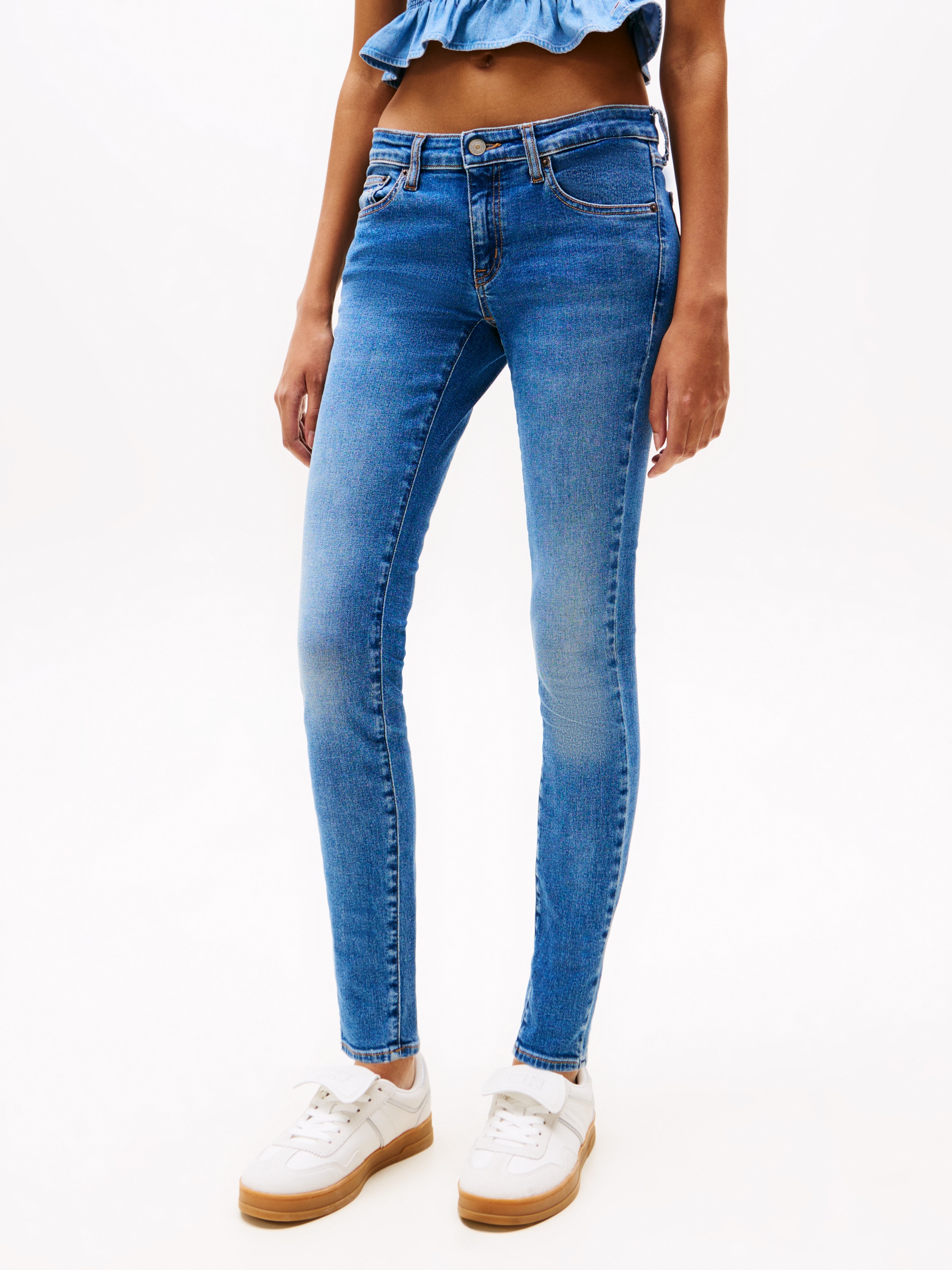 Tommy Jeans Skinny-fit-Jeans »SOPHIE LW SKN«, mit Logo-Badge, in Knöchellänge