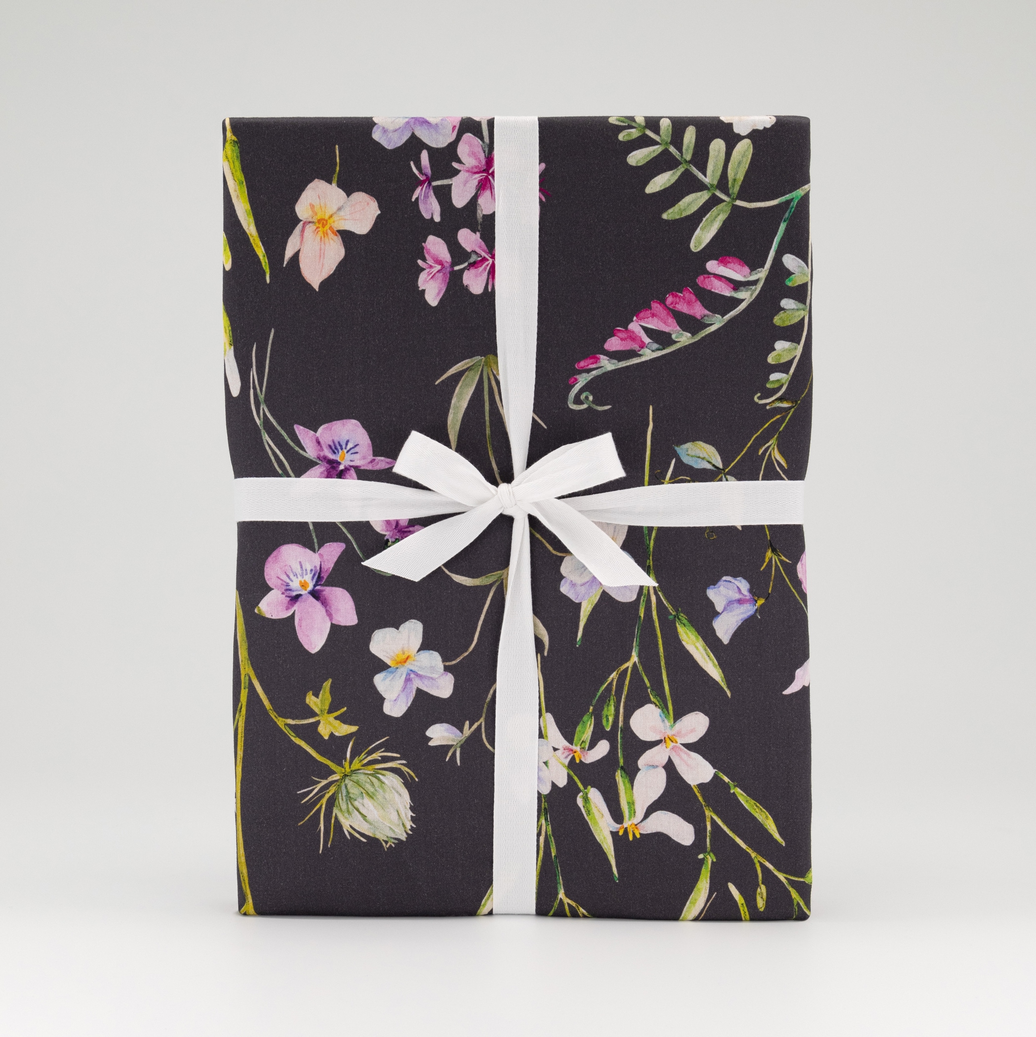 Florella Wendebettwäsche »Fiore black Edel-Satin,  100% Baumwolle«