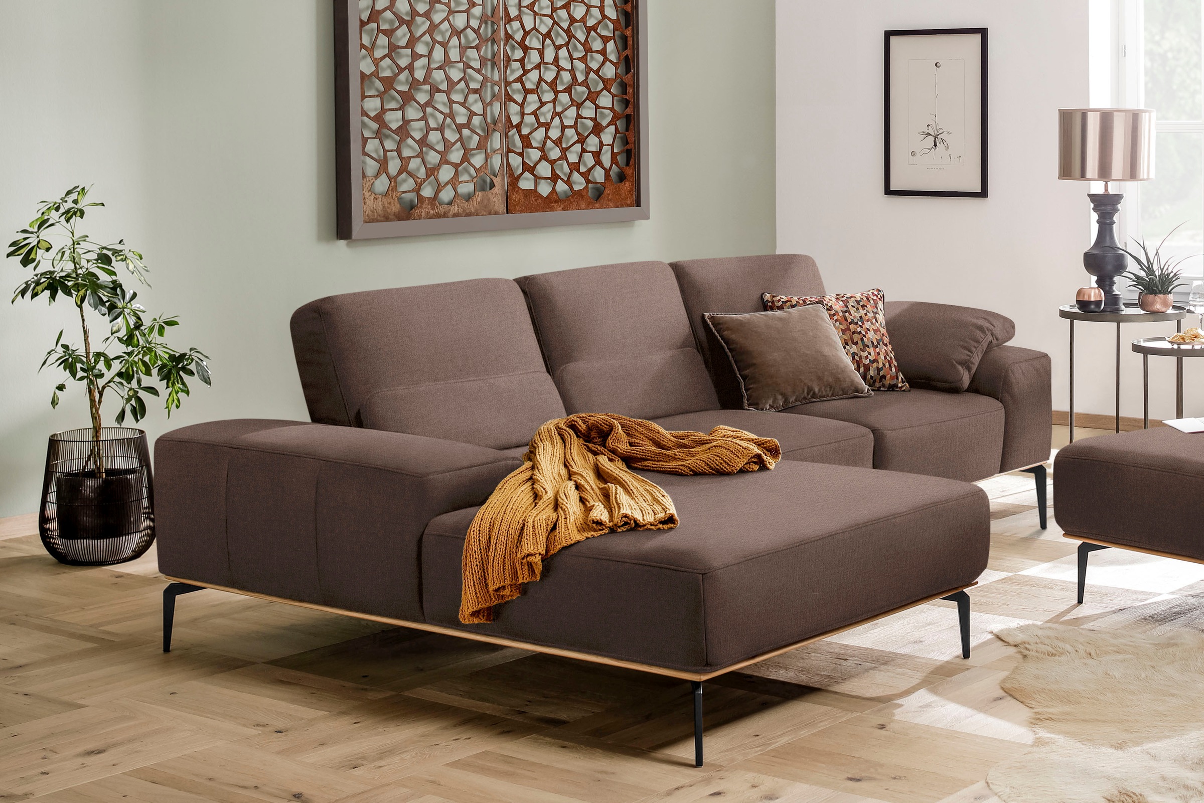 W.SCHILLIG Ecksofa »run, Designsofa mit tollem Sitzkomfort, bequem, L-Form«, mit Holzsockel, Füße in Schwarz pulverbeschichtet, Breite 279 cm