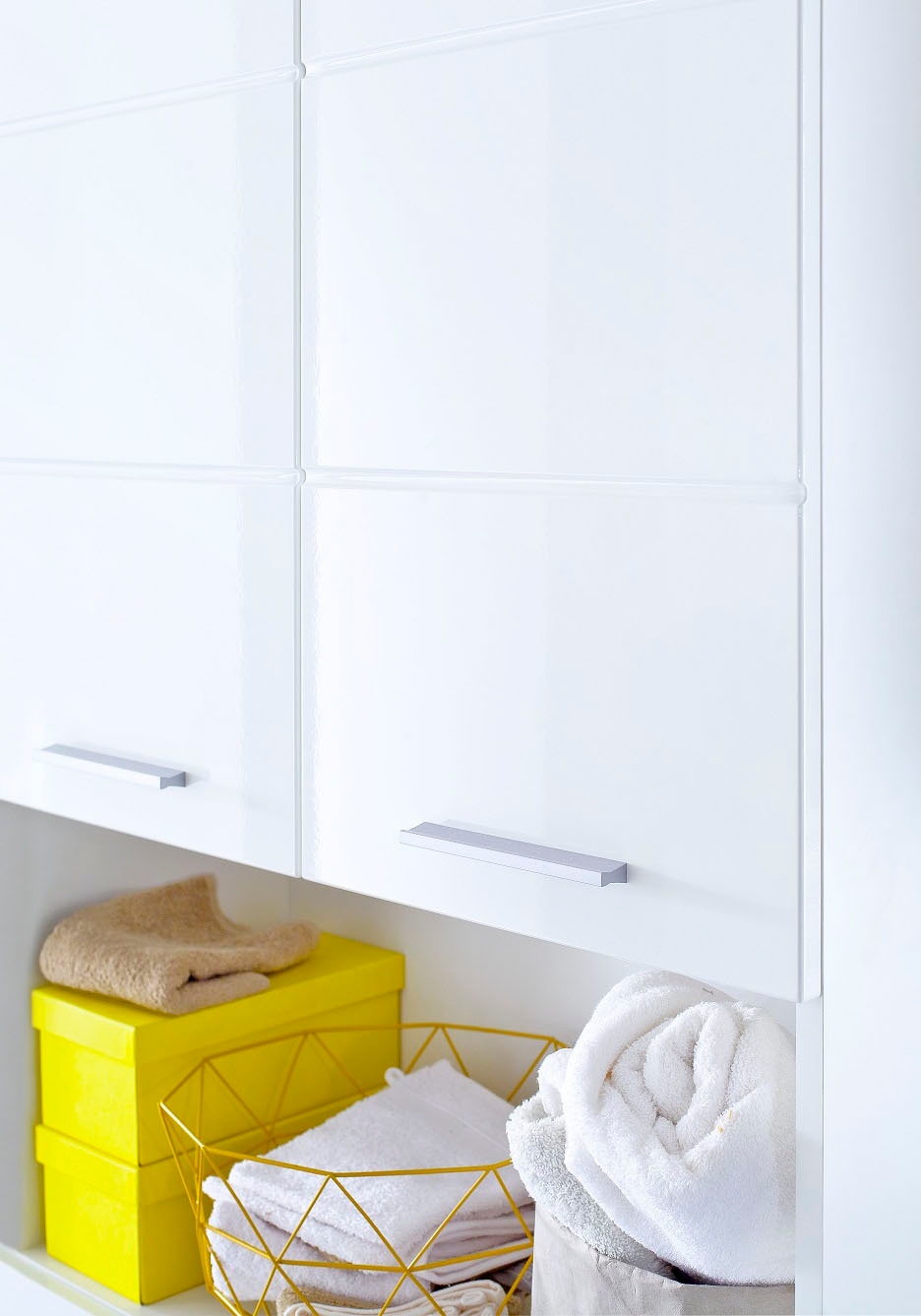 welltime Hochschrank »Avena« Badschrank 4-türig mit o. Fach und 4 Einlegeböden - B/T/H 73/31/190 cm