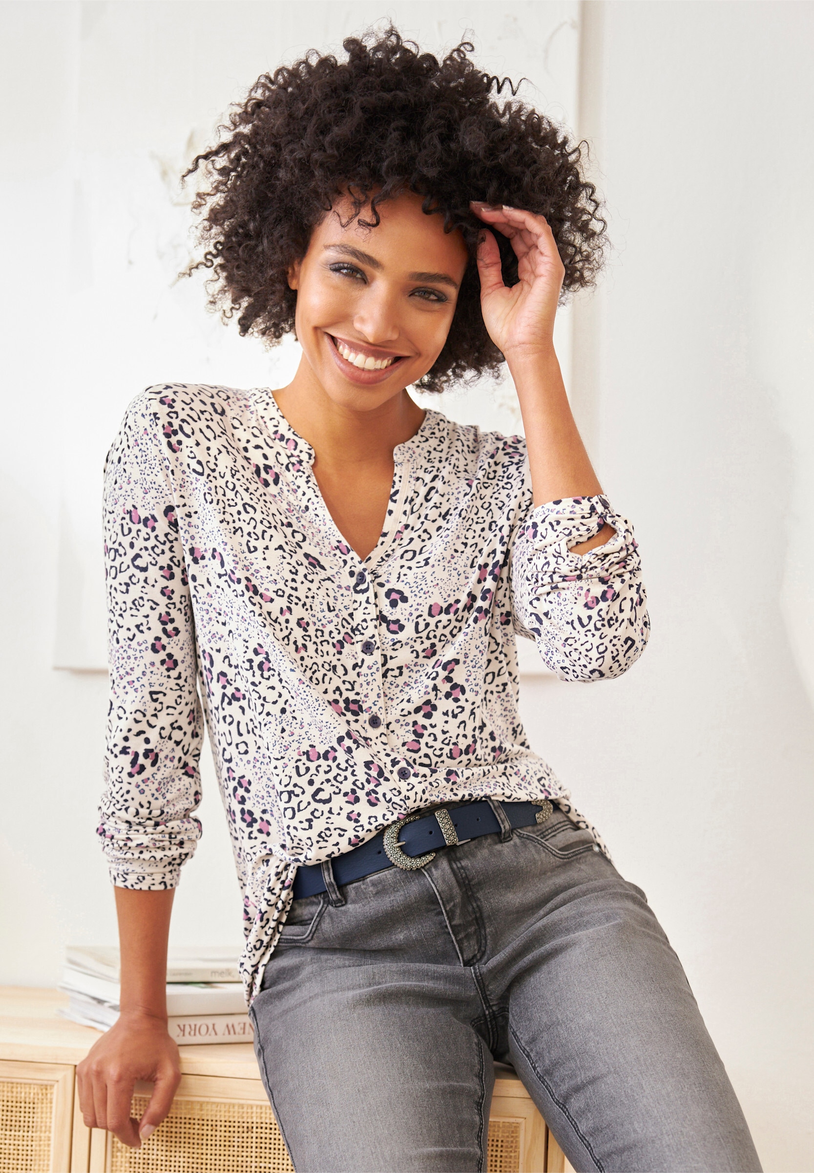 heine Shirtbluse »Jersey-Bluse Langarmbluse mit Samtbesatz an der Knopfleiste«