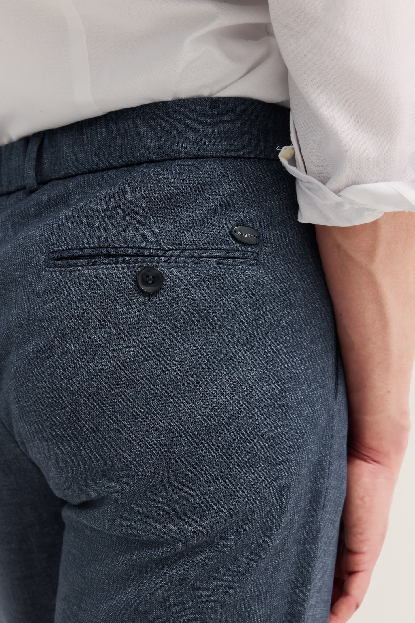 bugatti Bundfaltenhose »Tapered Fit«, mit Flexcity Jersey Stretch