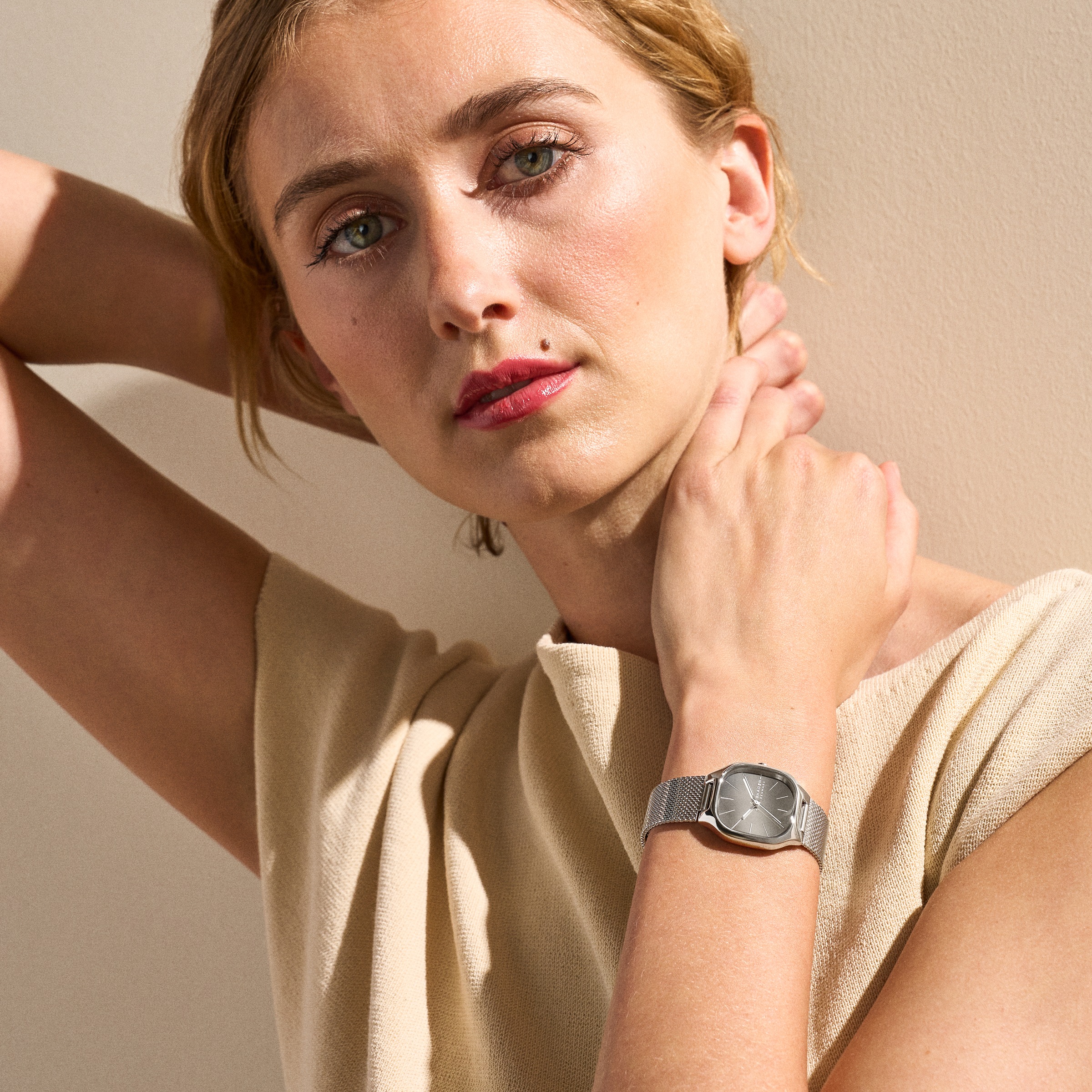 Skagen Quarzuhr »MELLEM LILLE«, Armbanduhr, Damenuhr, Edelstahlarmband, analog