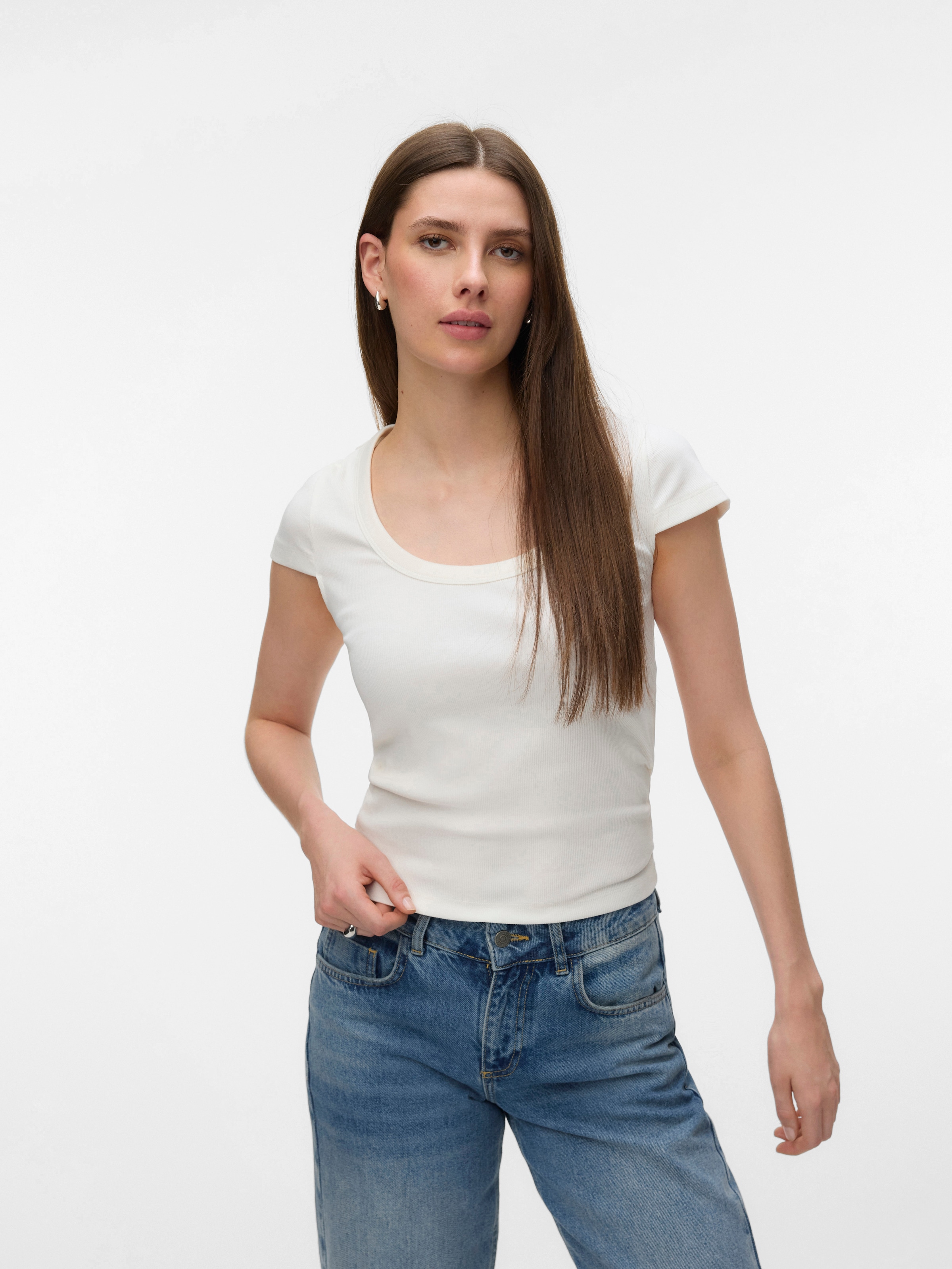 Vero Moda Kurzarmshirt »VMCHLOE CS SHORT U-NECK NOOS« Baumwollmischung