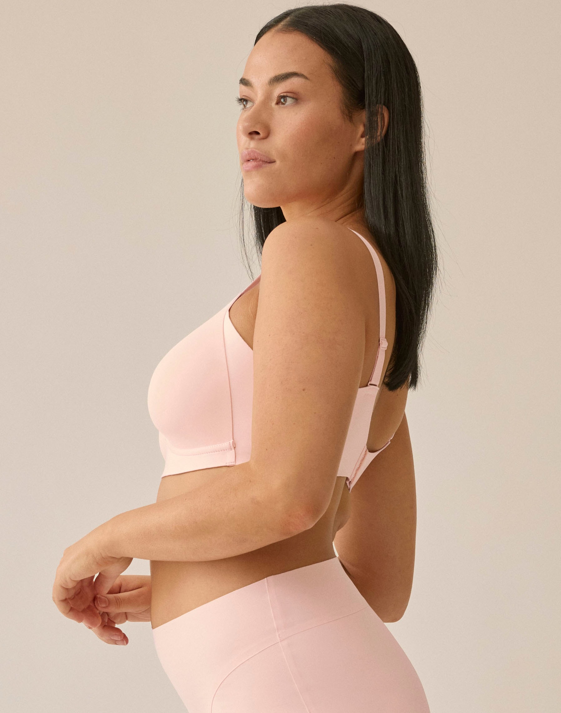 Naturana Soft-BH »Smoothing« flache nahtlose Abschlüsse, breites Unterbrustband, ohne Bügel, basic