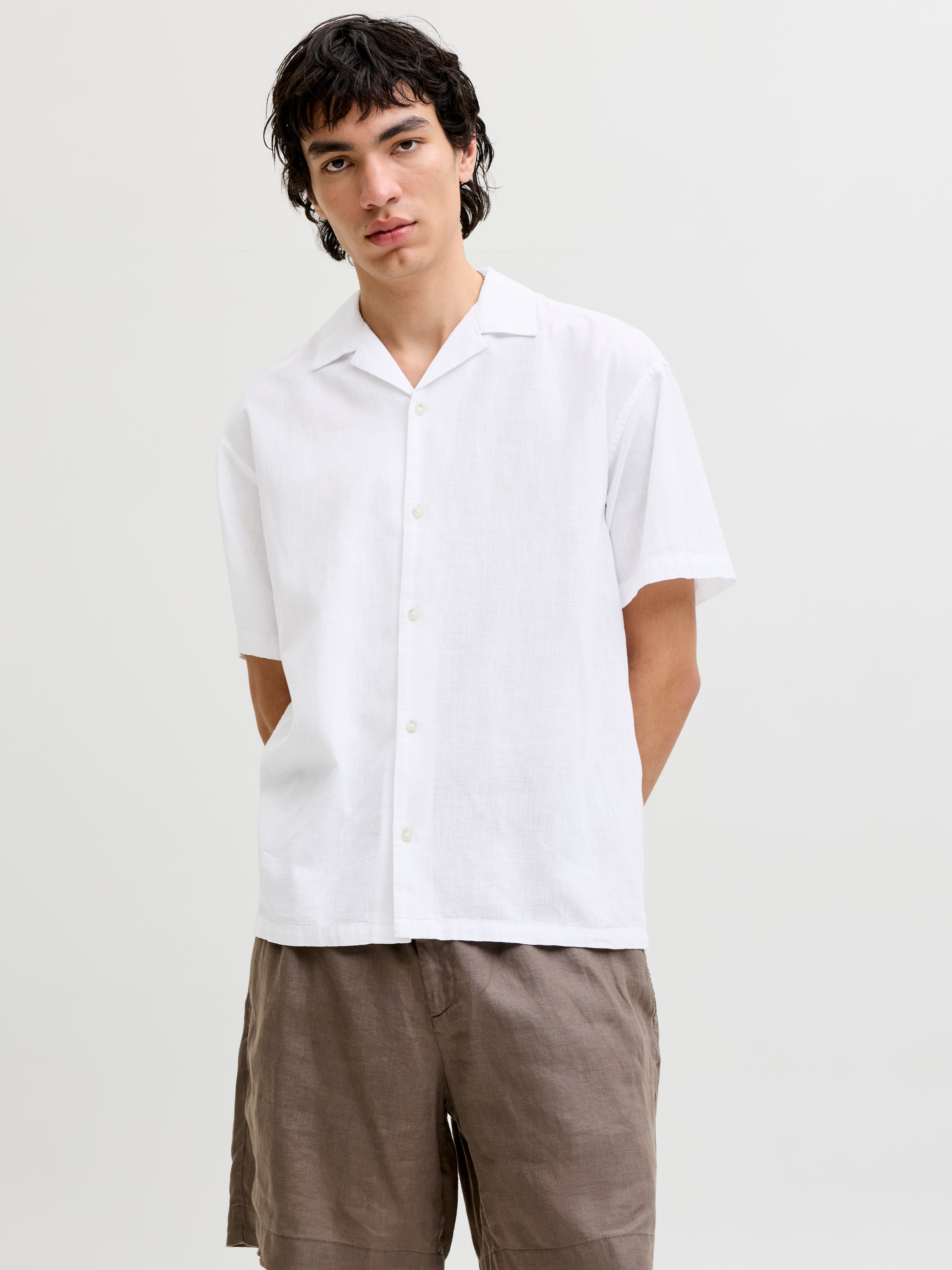 Jack & Jones Kurzarmhemd »JJESUMMER LINEN BLEND RESORT SHIRT SS SN« Baumwollmischung, relaxed fit