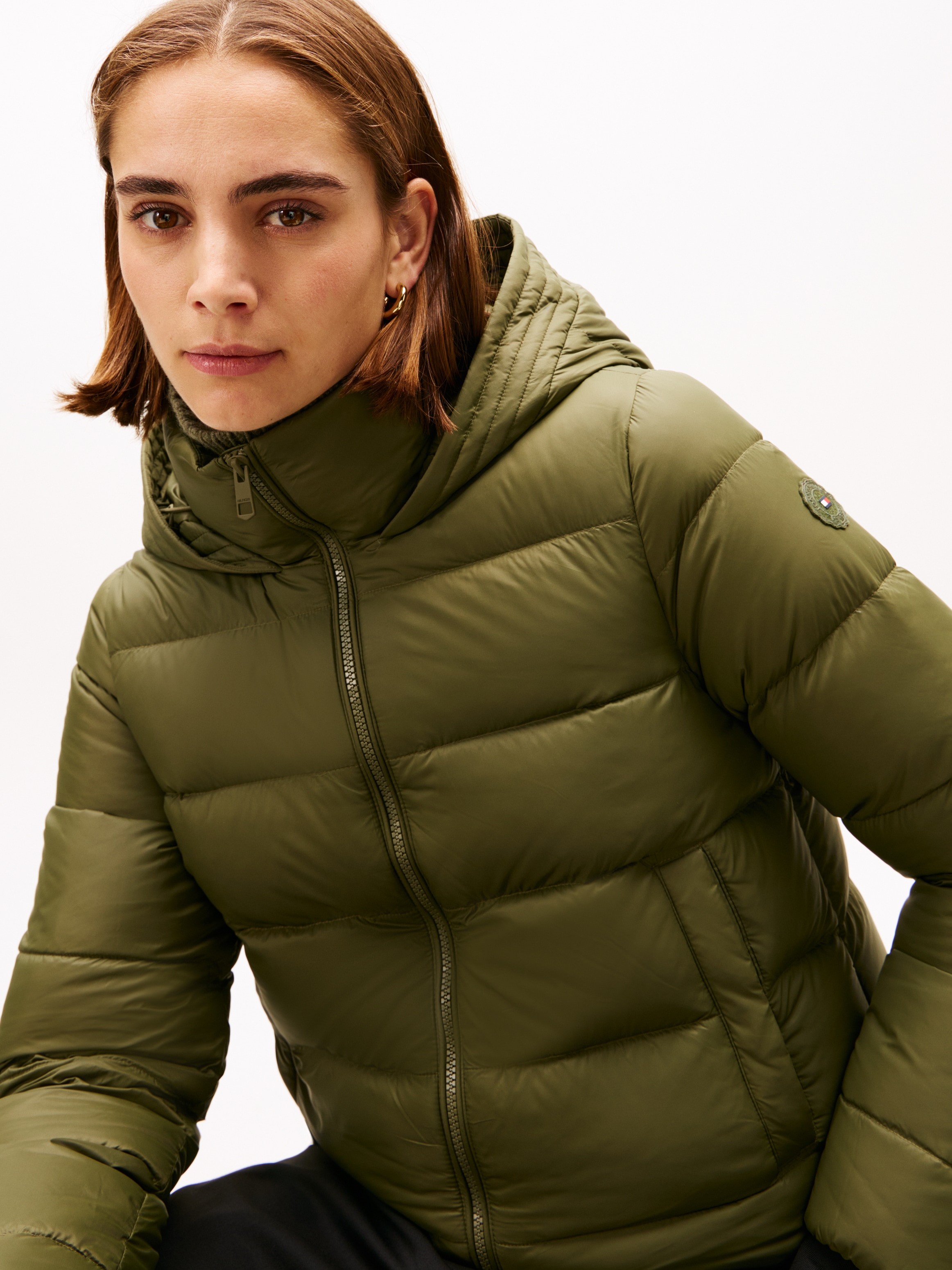 Tommy Hilfiger Steppjacke »LW DOWN CASUAL JACKET« mit Kapuze mit Logoprägung