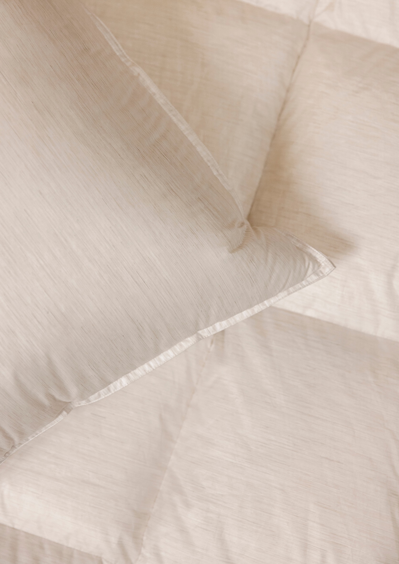 Hefel Einziehdecke »Opulence«, normal, Füllung 100% neue reine weisse masurische Gänsedaunen, Klasse 1, CUIN 850+, RDS, Bezug Tencel-Cashmere Daunen-Feinbatist mit Anti-Aging Veredelung, (1 St.), Opulenz für alle Sinne