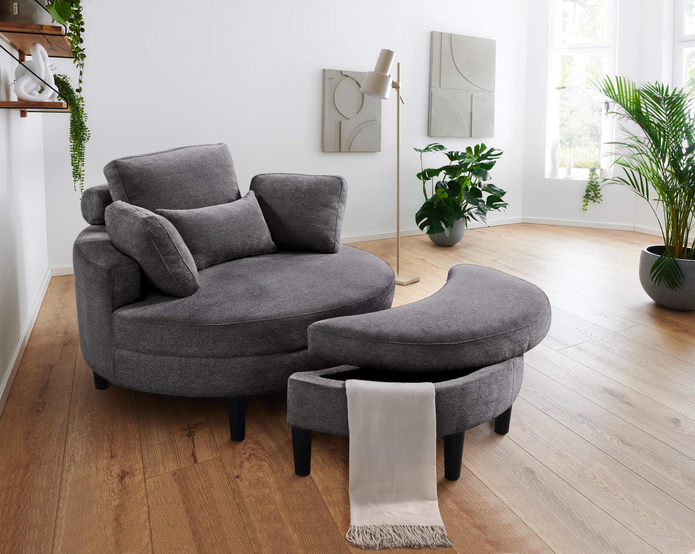 ATLANTIC home collection Loveseat »Ravi, B: 114 cm«, XXL- Sessel, mit Stauraumhocker, Rückenstütze & 4 Zierkissen